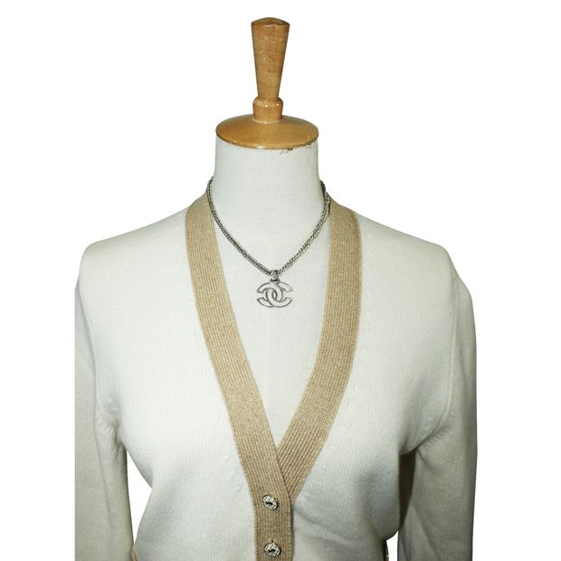 Luxury Chanel Vintage Silver Tone Chocker With "Cc"