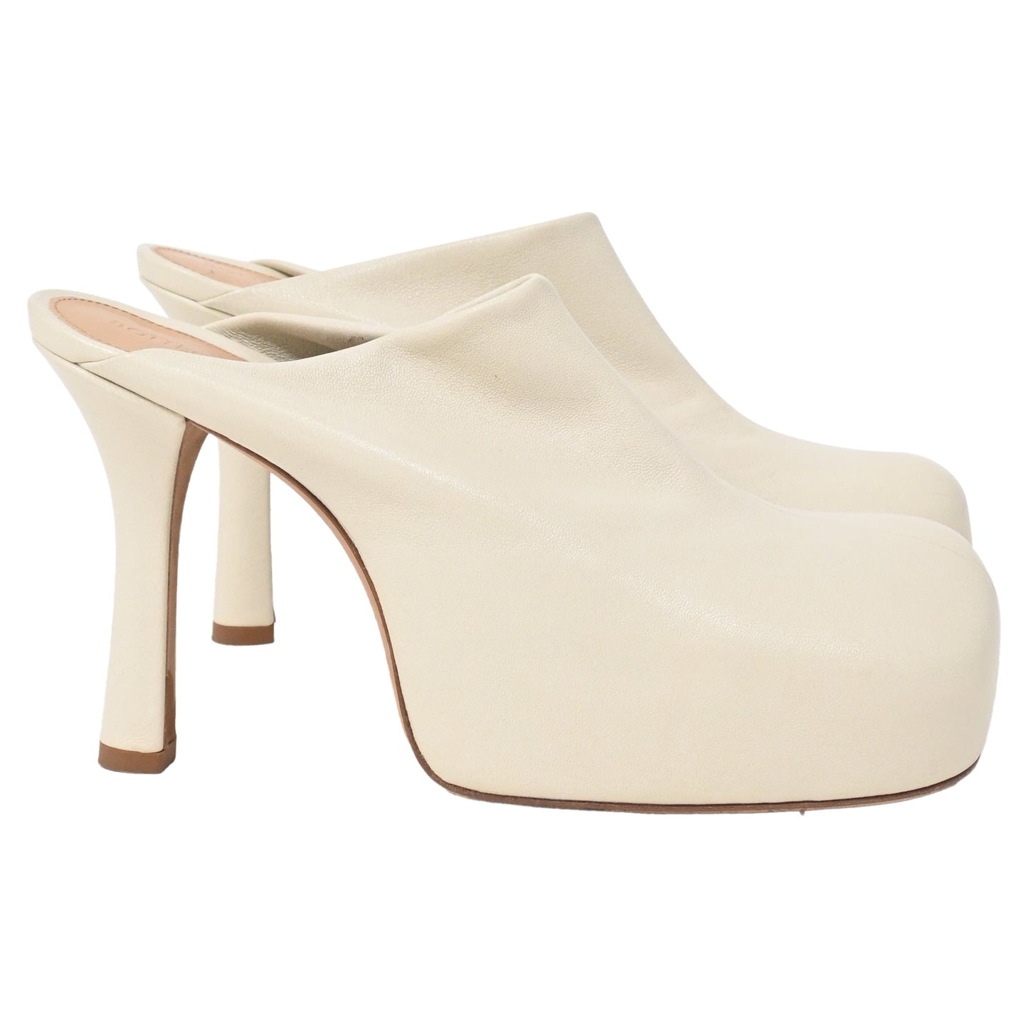 Luxury Bottega Veneta Bold Mules in Cream Leather