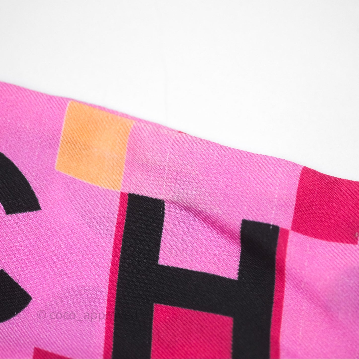 Chanel CC Silk Twilly Pink