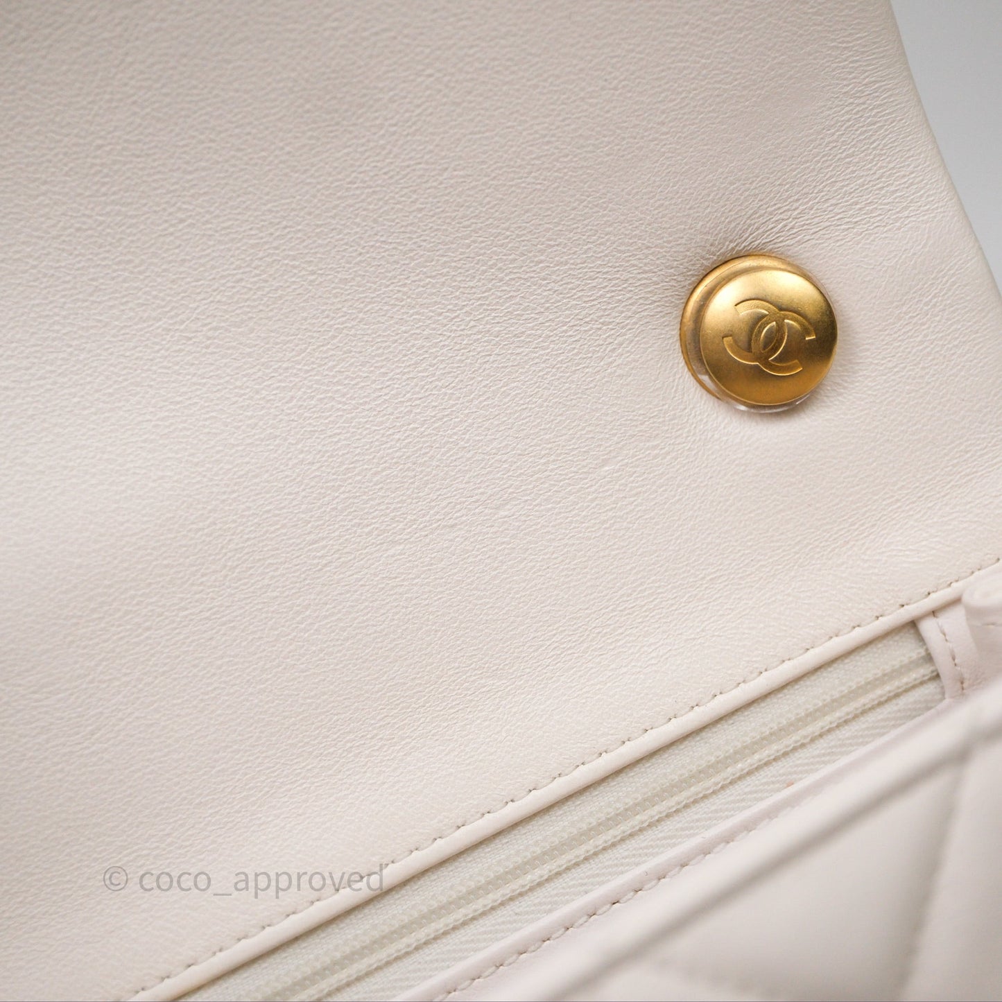 Chanel Flap Bag with Pearl Chain Ivory White Aged Gold Hardware 25P