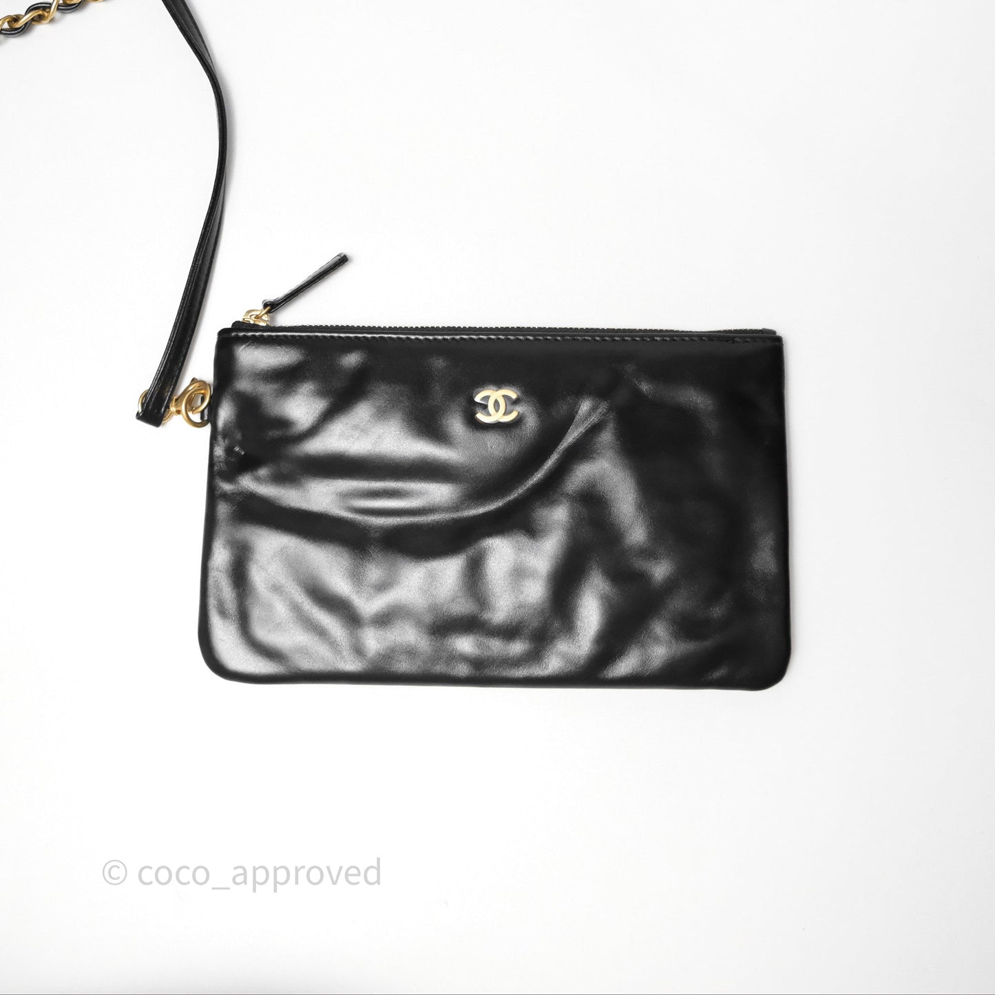 Chanel 22 Bag Medium Black Crumpled Calfskin Aged Gold Hardware