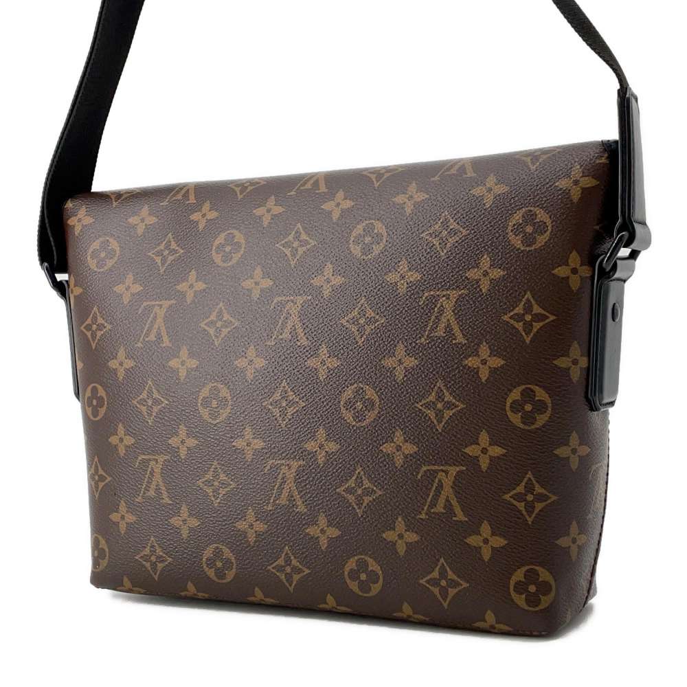 LOUIS VUITTON Magnetic messenger Black M45557 Monogram Macassar Canvas