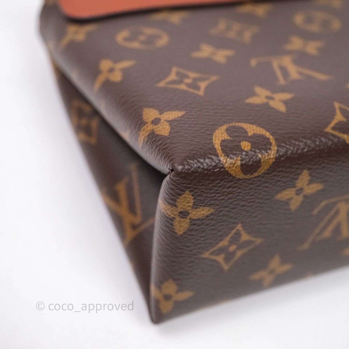 Louis Vuitton Monogram Locky BB Caramel