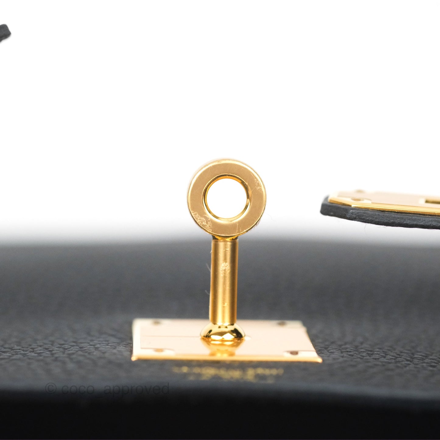 Hermès Retourne Kelly 28 Black Noir 89 Togo Gold Hardware