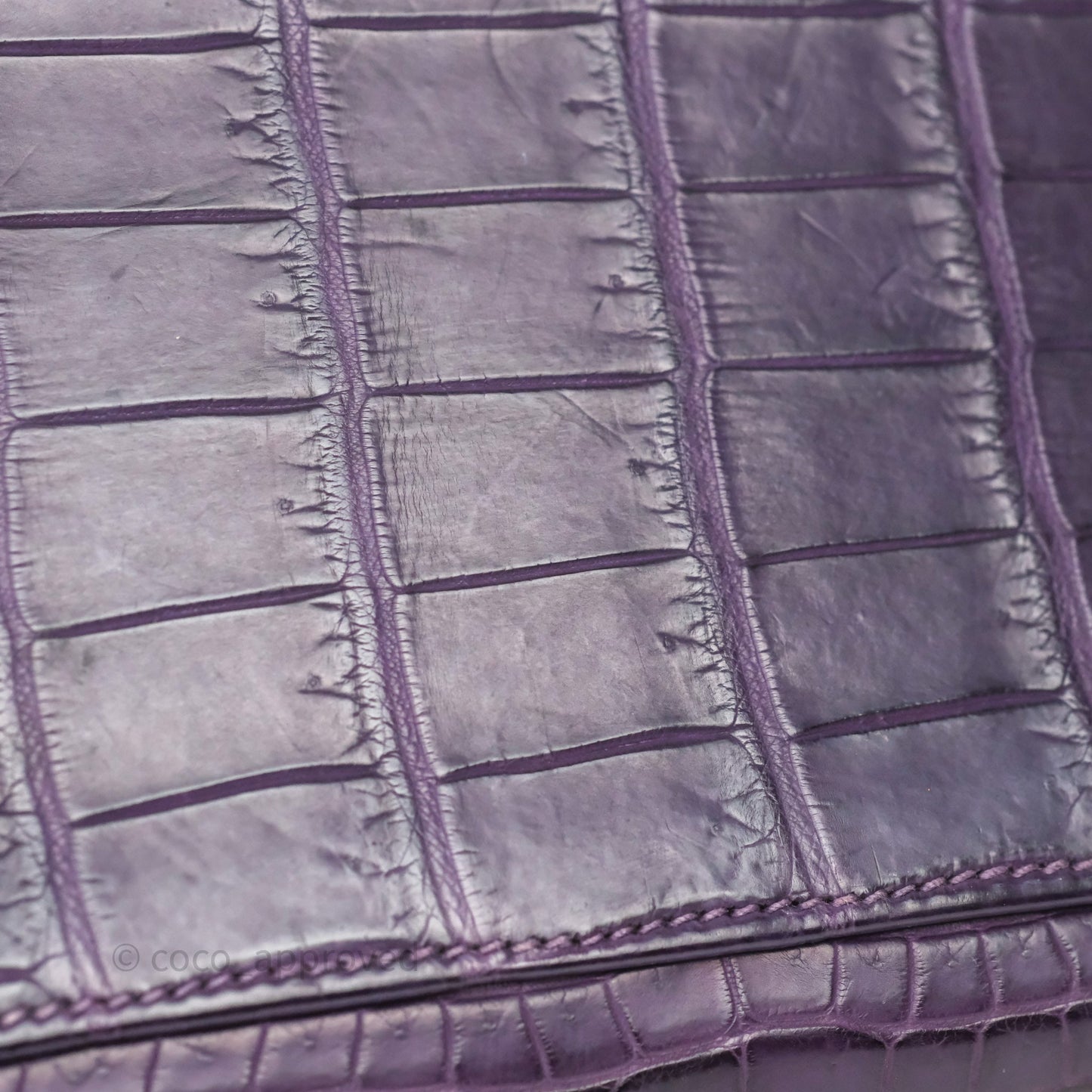 Hermès Kelly 28 Purple Crocodile Gold Hardware