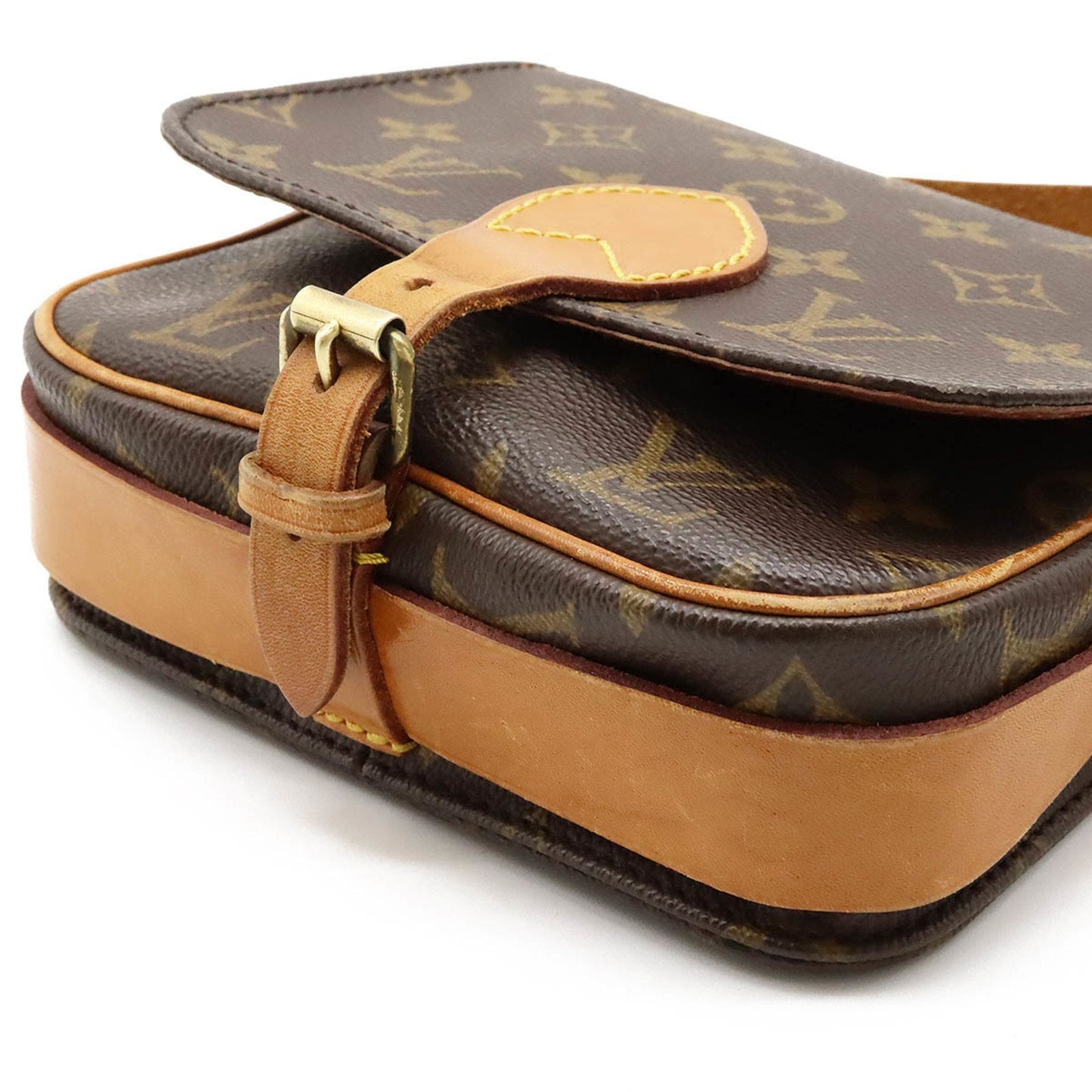 Louis Vuitton  Canvas Shoulder Bag ()