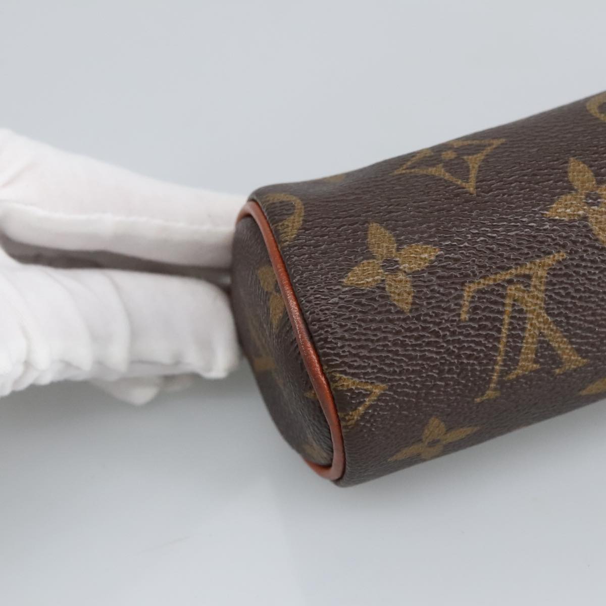 LOUIS VUITTON Monogram Papillon Pouch LV 98730