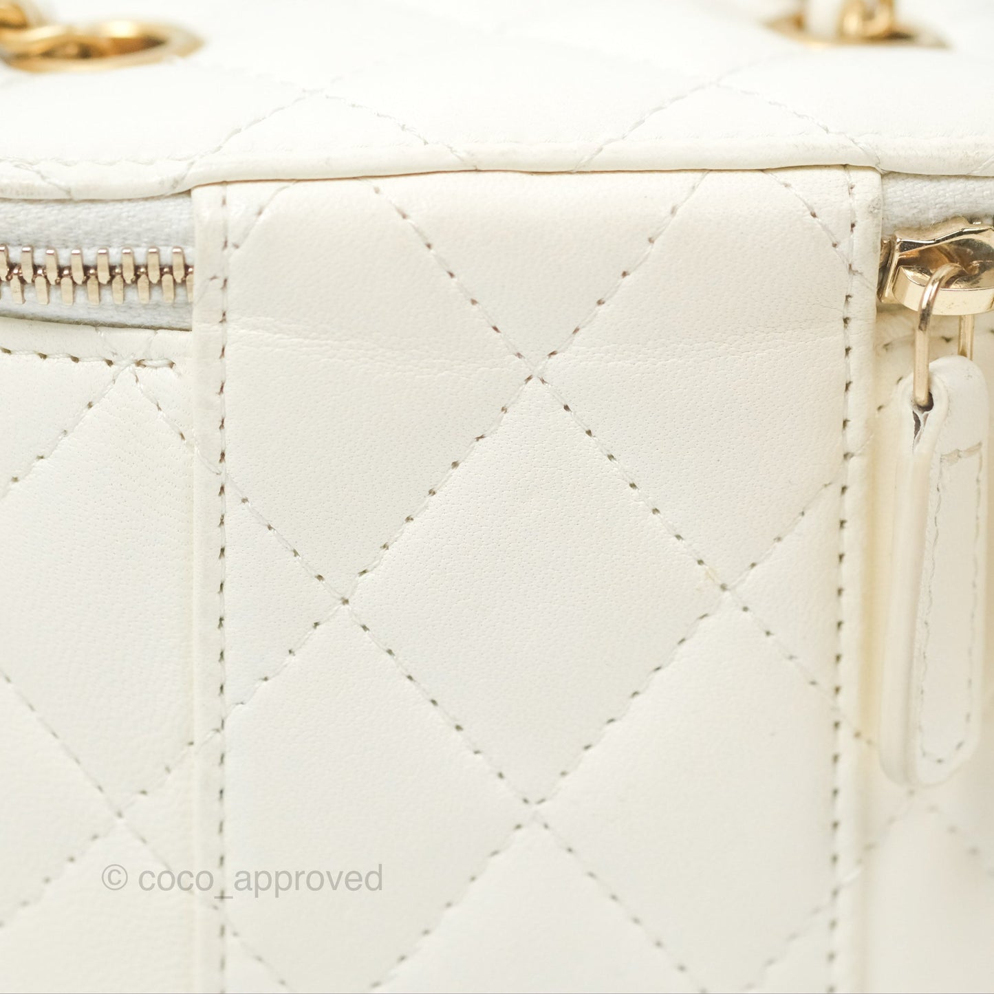 Chanel Mini Pearl Crush Vanity With Chain White Lambskin Gold Hardware