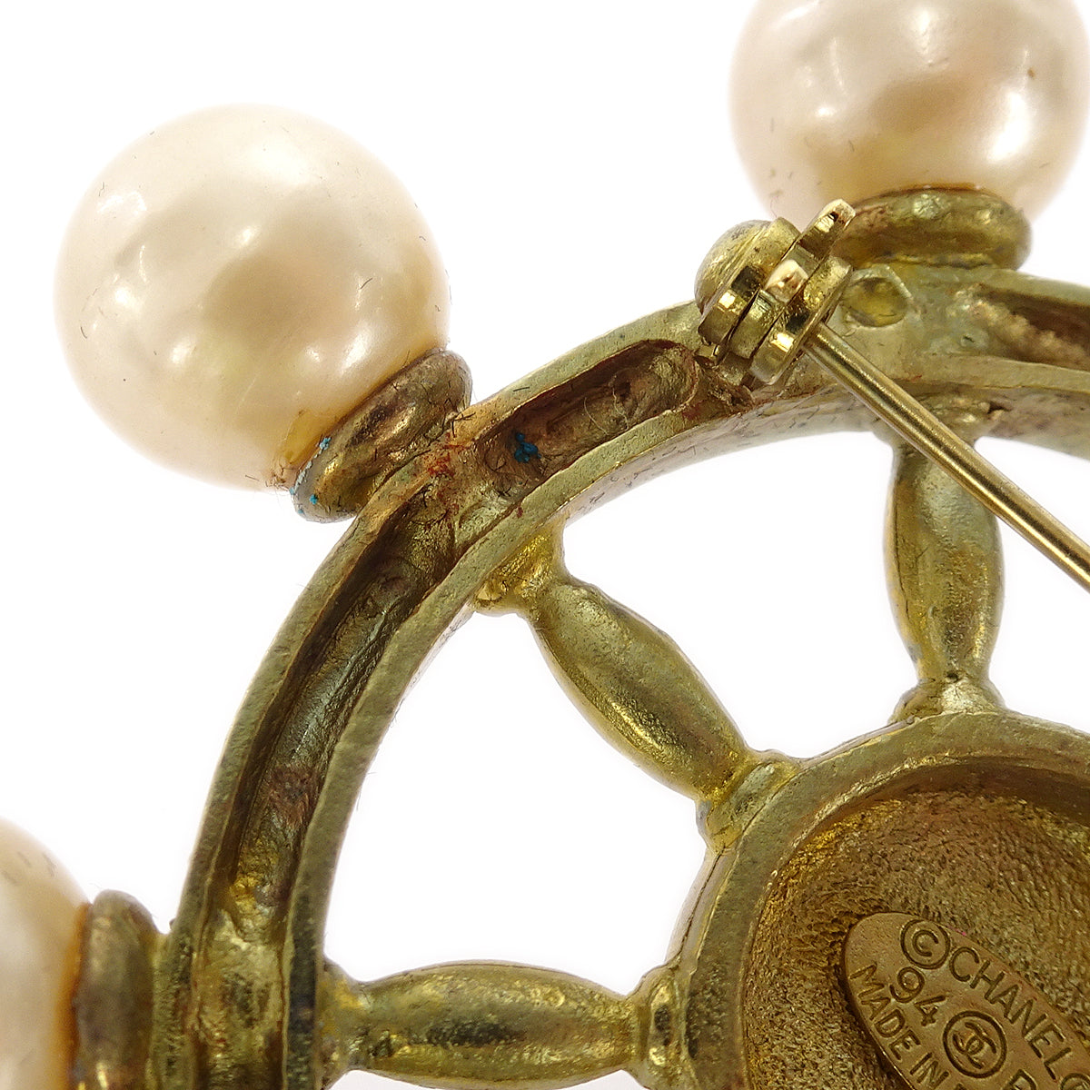 Luxury Chanel Rudder Brooch Pin 94P Artificial Pearl