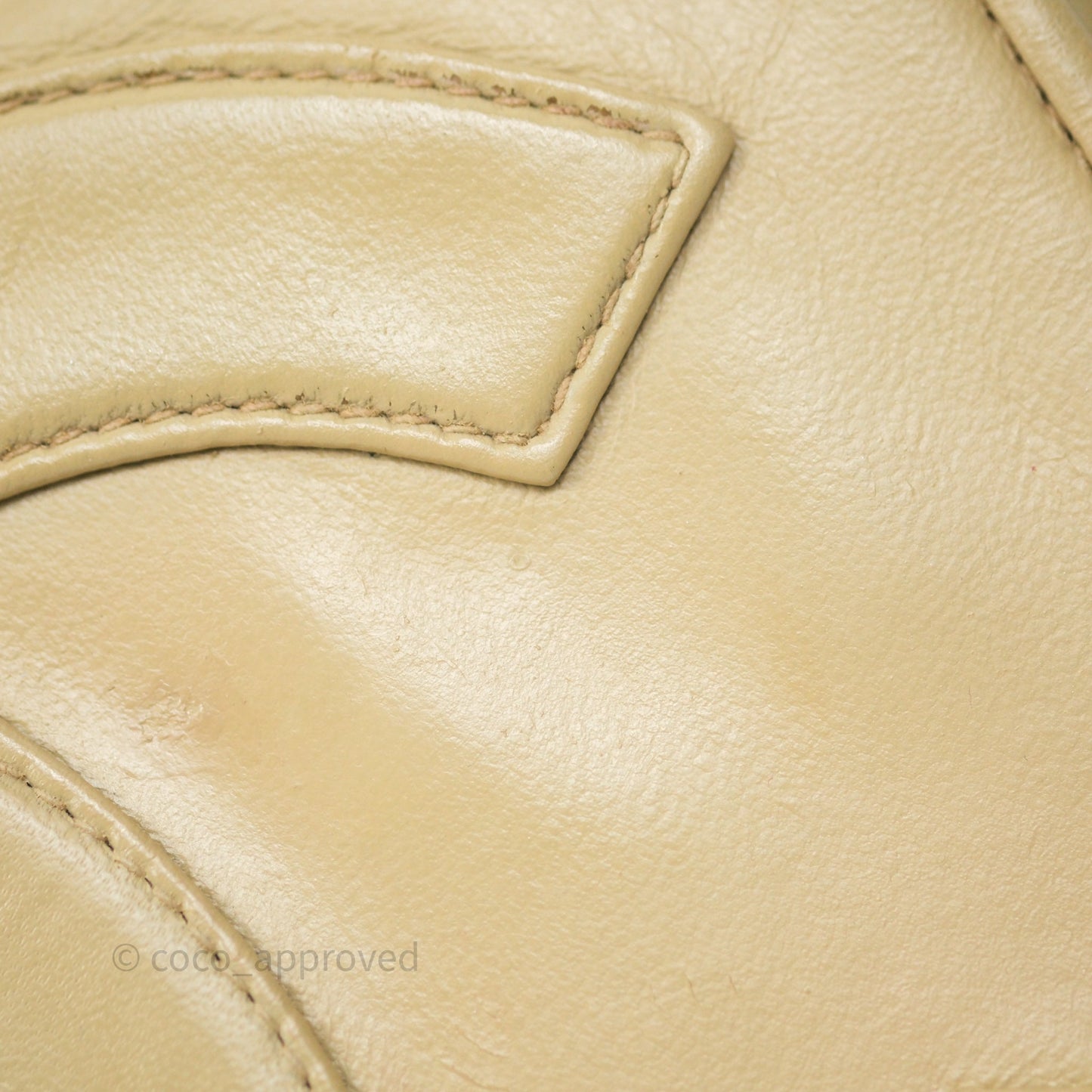Chanel Vintage CC Flap Bag Beige Lambskin Gold Hardware