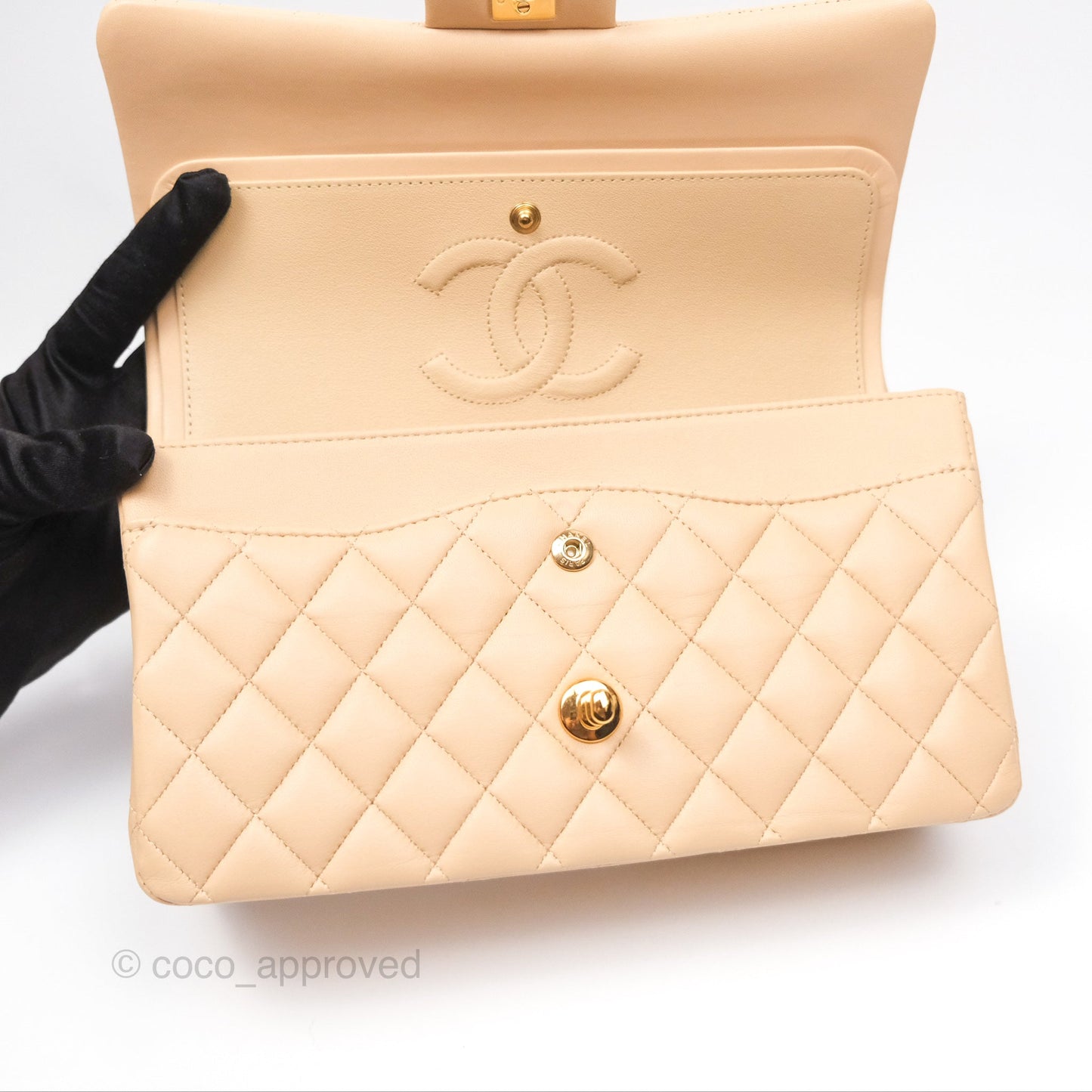 Chanel Classic M/L Medium Flap Quilted Beige Lambskin Gold Hardware