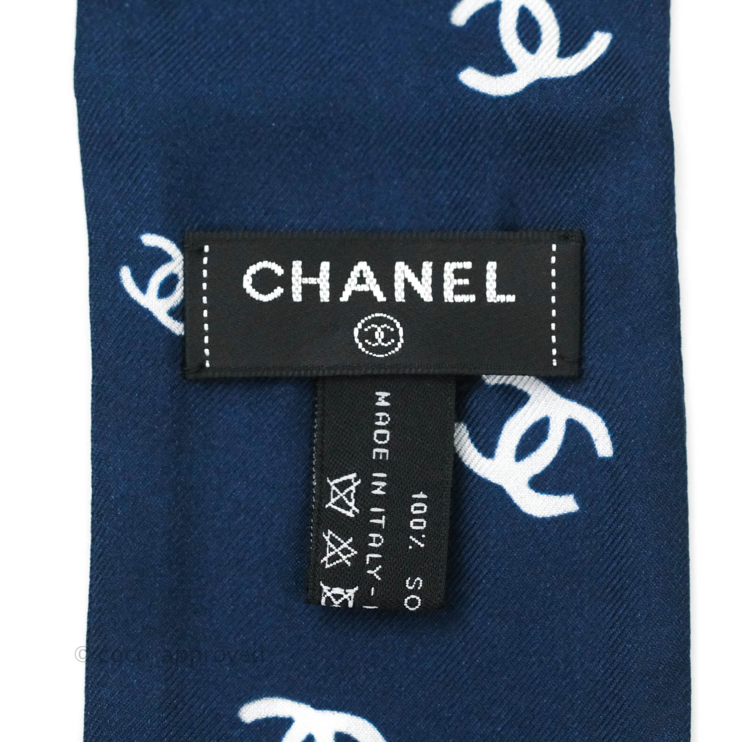 Chanel CC Flora Print Silk Twilly in Navy White