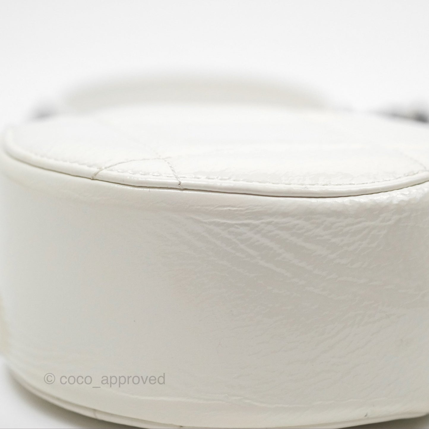 Chanel 19 Round Clutch With Chain White Glazed Calfskin Mixed Hardware