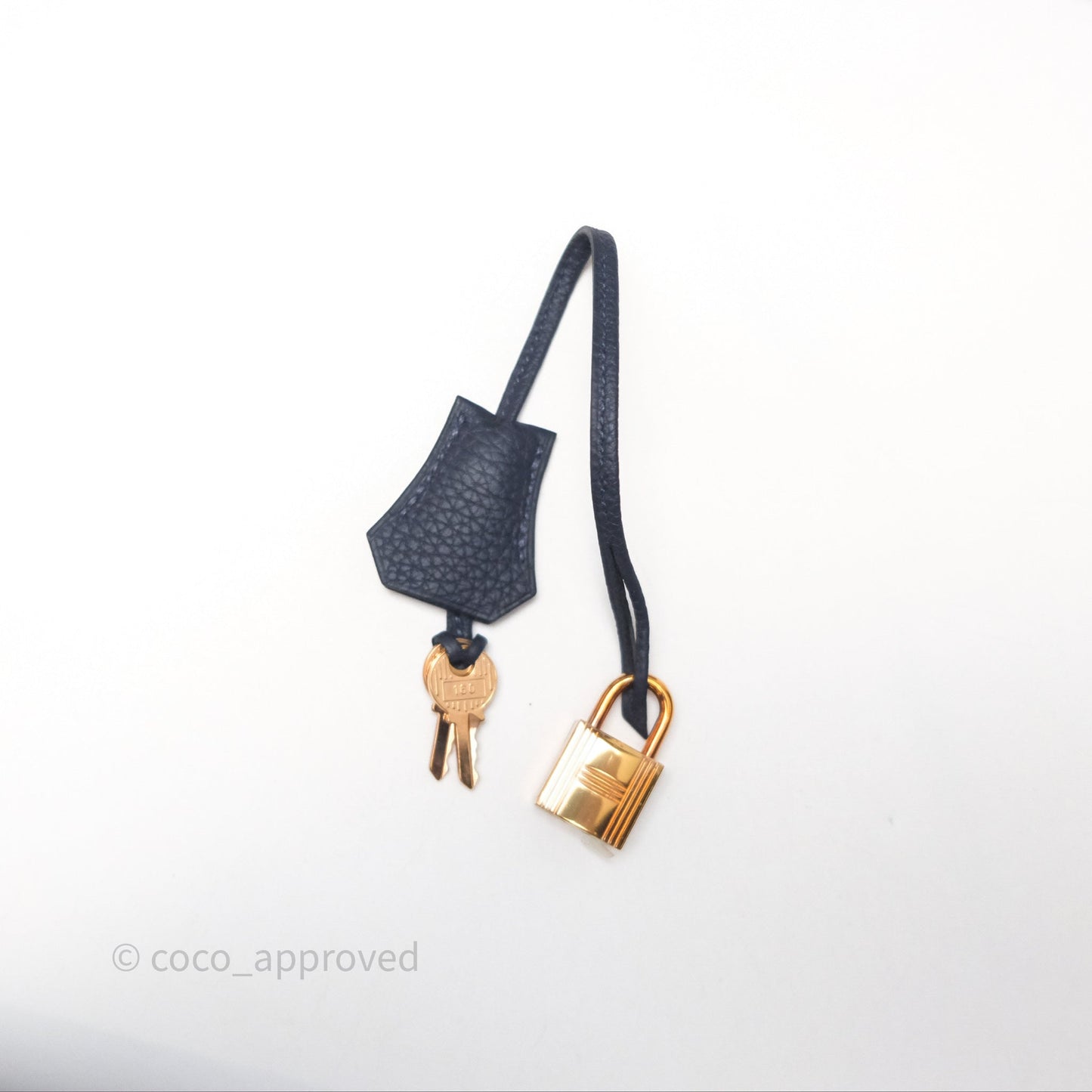 Hermès Birkin 30 Retourne Bleu Nuit 2Z Togo Gold Hardware