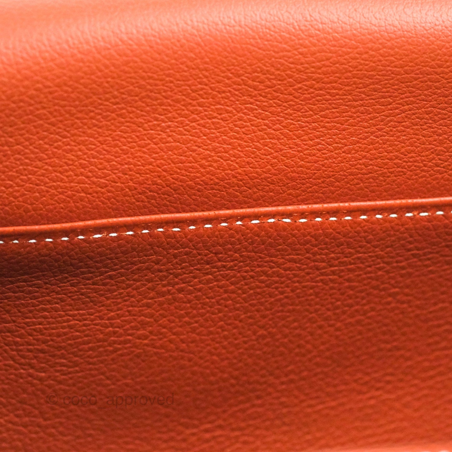 Hermès Lindy 26 Evercolour Sienne Gold Hardware