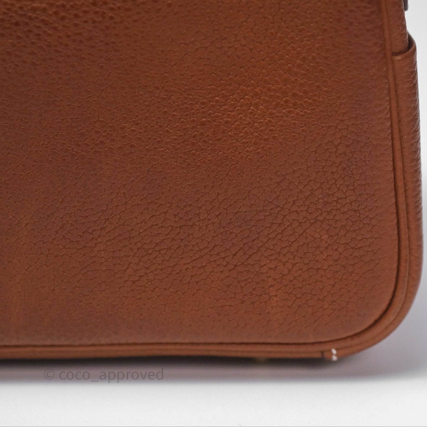 Hermès Mini Lindy 20 Fauve 34 Barenia Gold Hardware