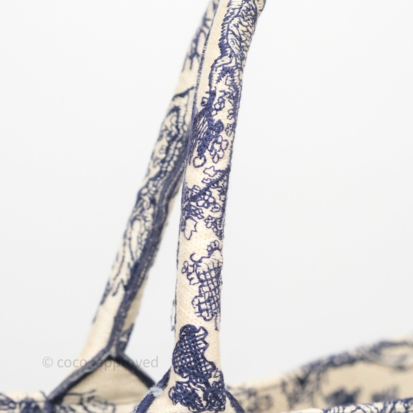 Dior Medium Book Tote White/Blue Toile De Jouy Embroidered Canvas