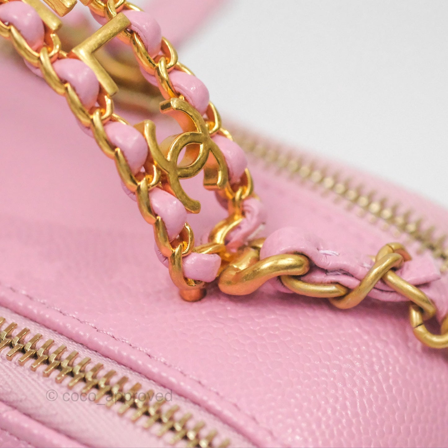 Chanel Caviar Quilted Pick Me Up Small Vanity Case Light Pink