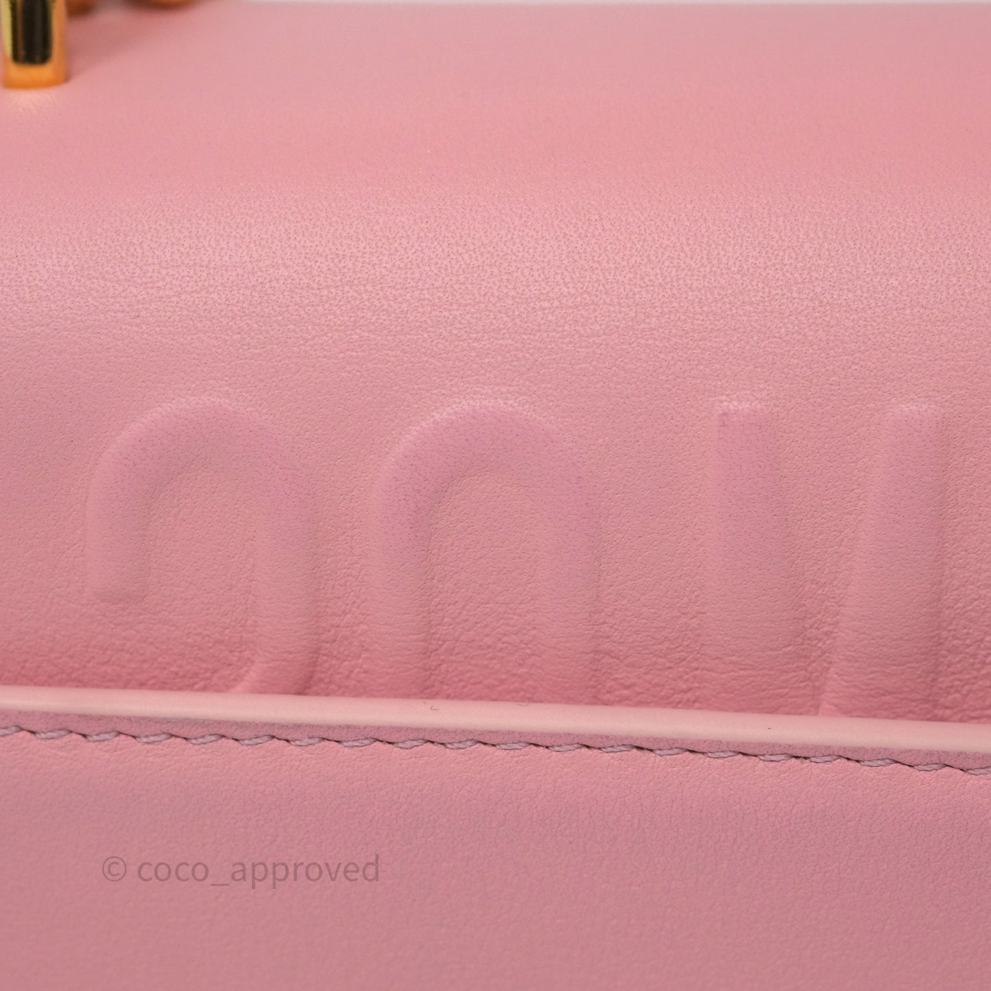 Dior 30 Montaigne East-West Chain Bag Pink