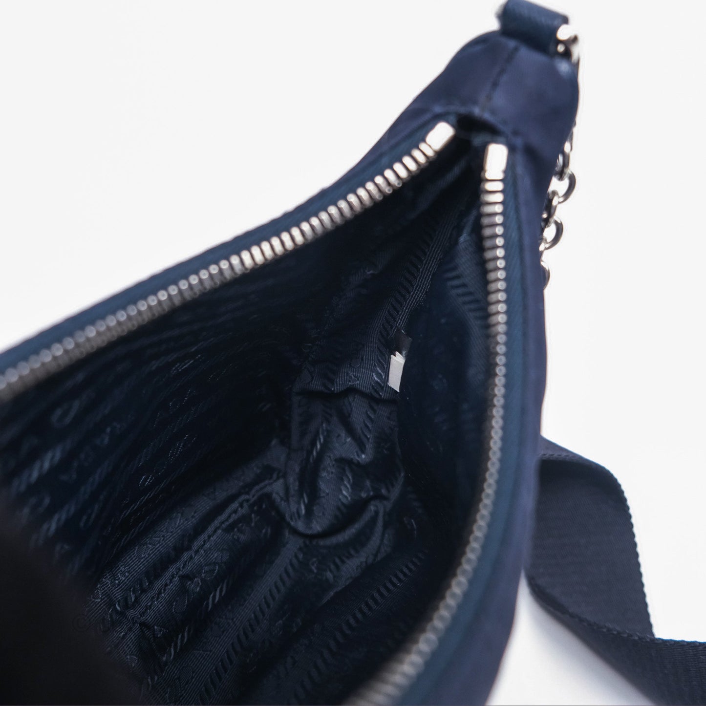 Prada Nylon Re-Edition 2005 Shoulder Bag Navy Blue Silver Hardware