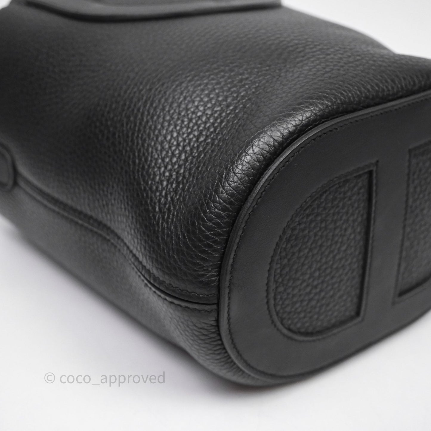 Hermes In-The-Loop 18 Black Noir 89 Clemence Palladium Hardware