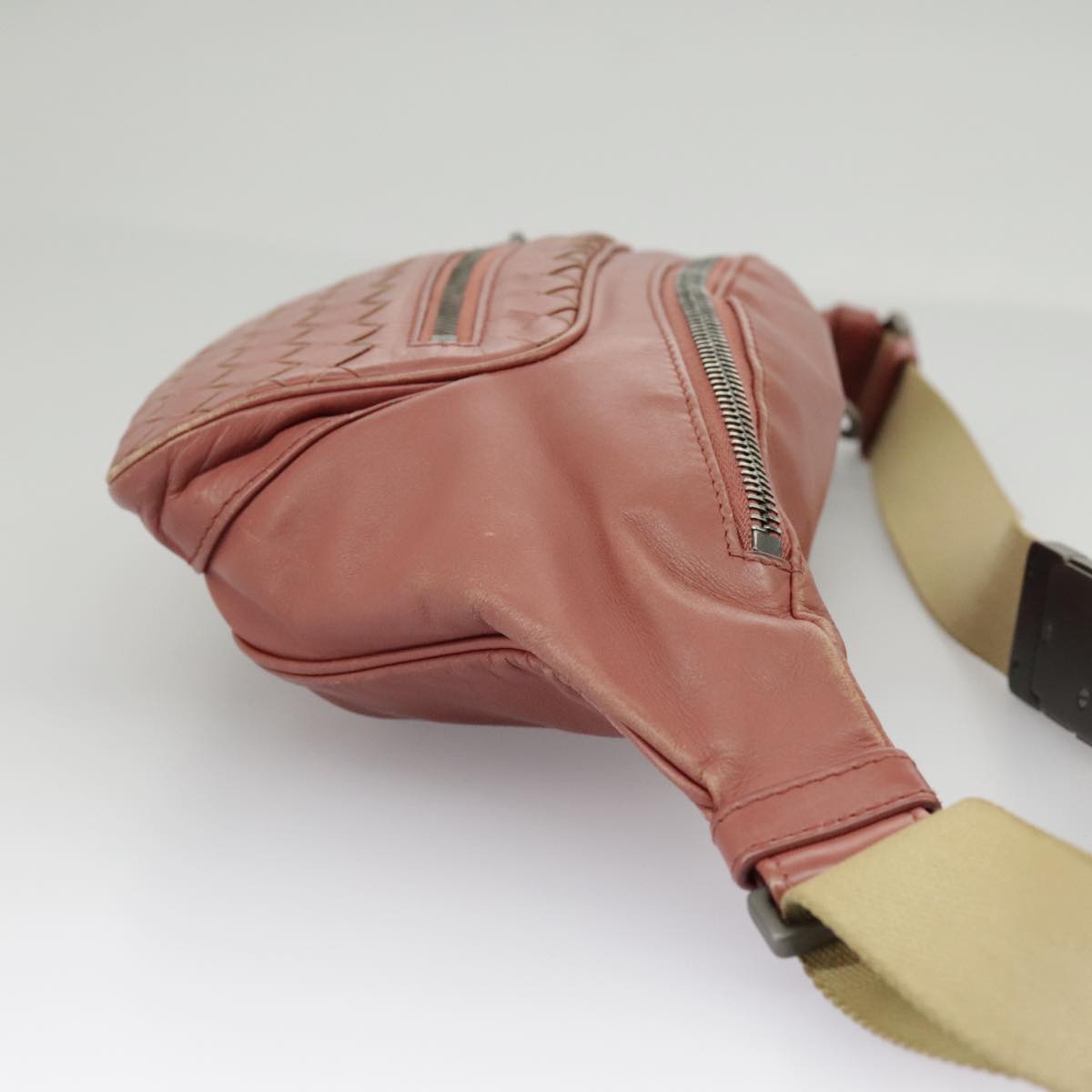 Luxury Bottega Veneta Intrecciato  Leather Shoulder Bag ()