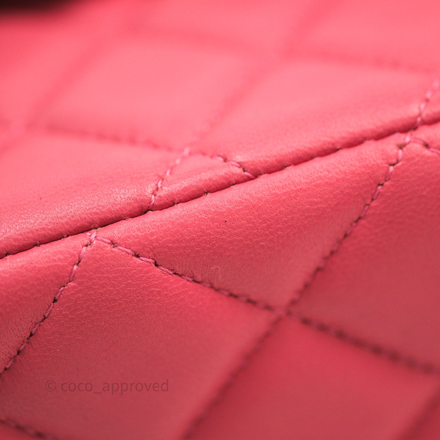 Chanel M/L Medium Flap Bag Valentine Limited Edition Pink Lambskin Gold Hardware