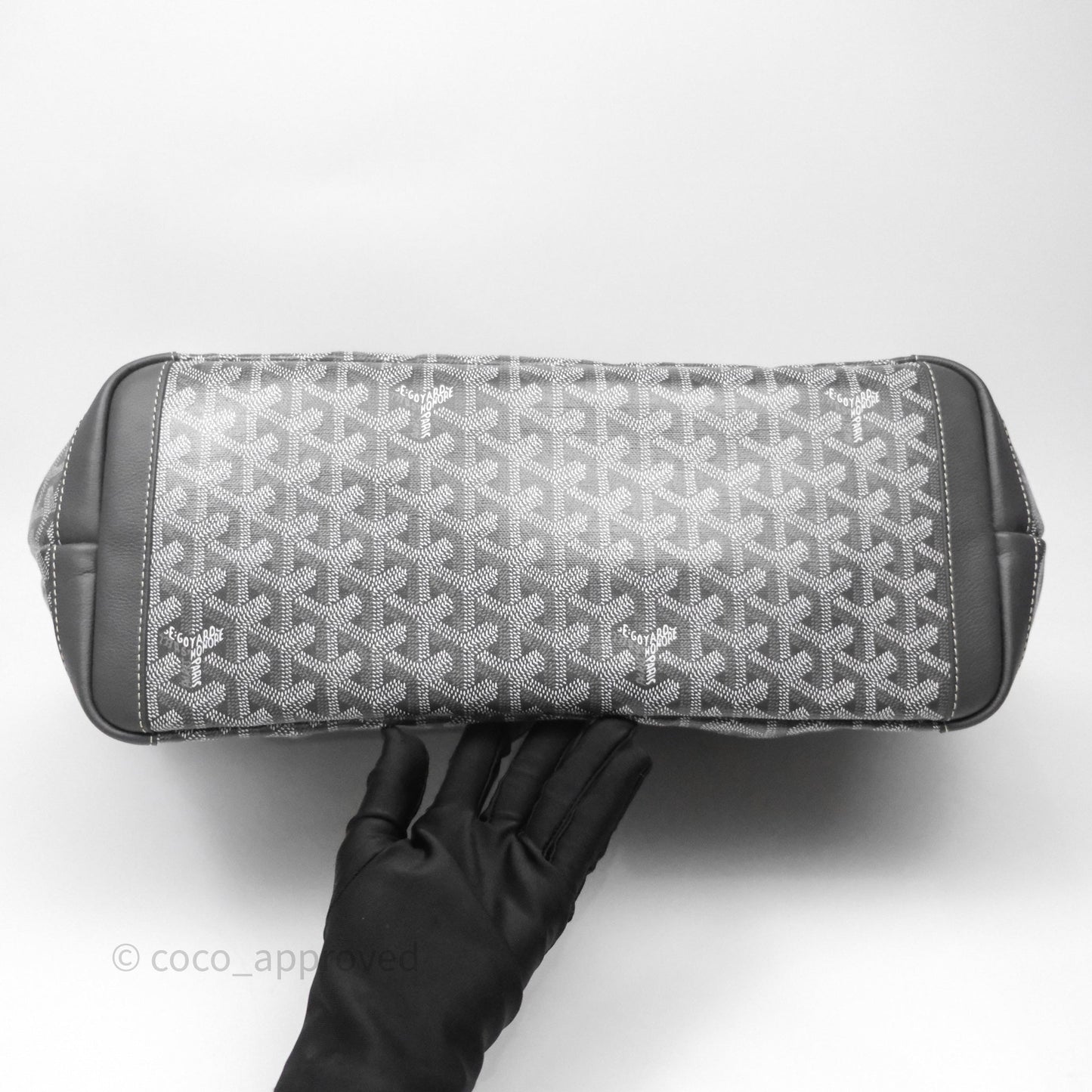 Goyard Artois Tote MM Goyardine Canvas⁣⁣⁣⁣⁣⁣⁣⁣⁣⁣⁣⁣⁣⁣⁣⁣⁣⁣⁣⁣ Grey