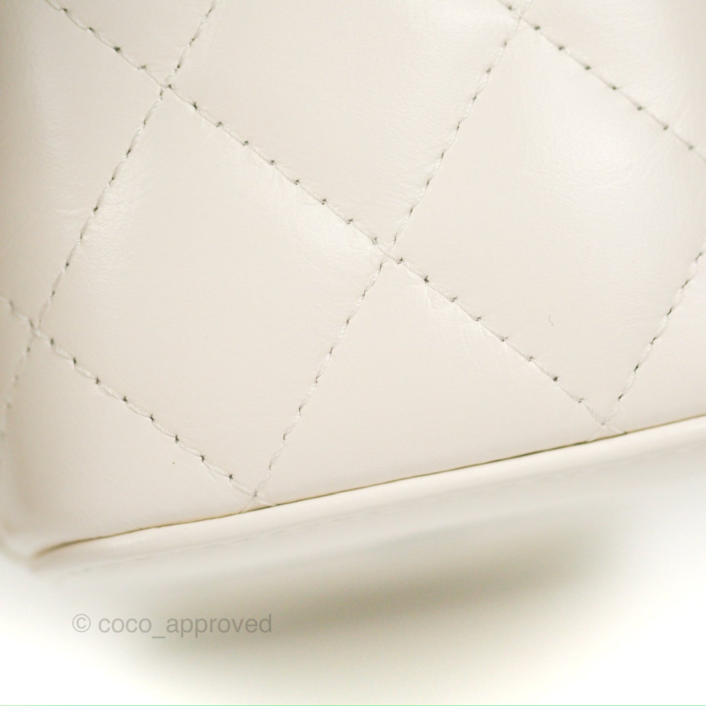 Chanel Rainbow Top Handle Vanity White Glazed Lambskin 23P