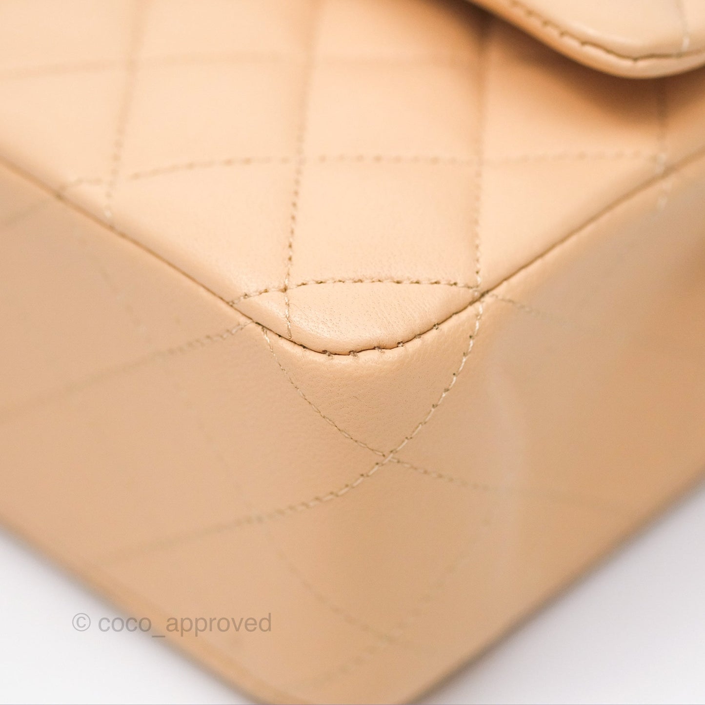 Chanel Classic M/L Medium Flap Quilted Beige Lambskin Gold Hardware