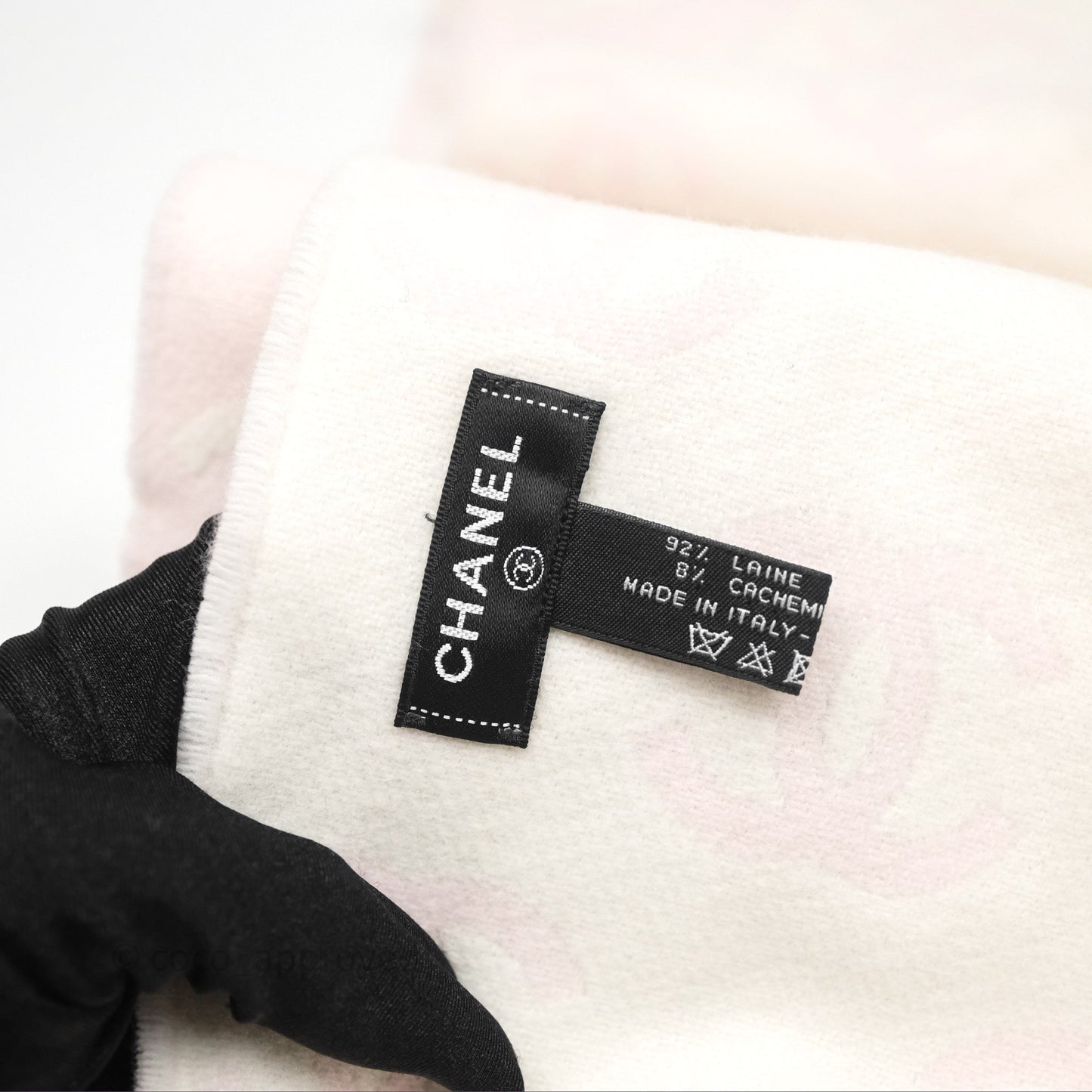Chanel CC Logo Scarf Wool Pink