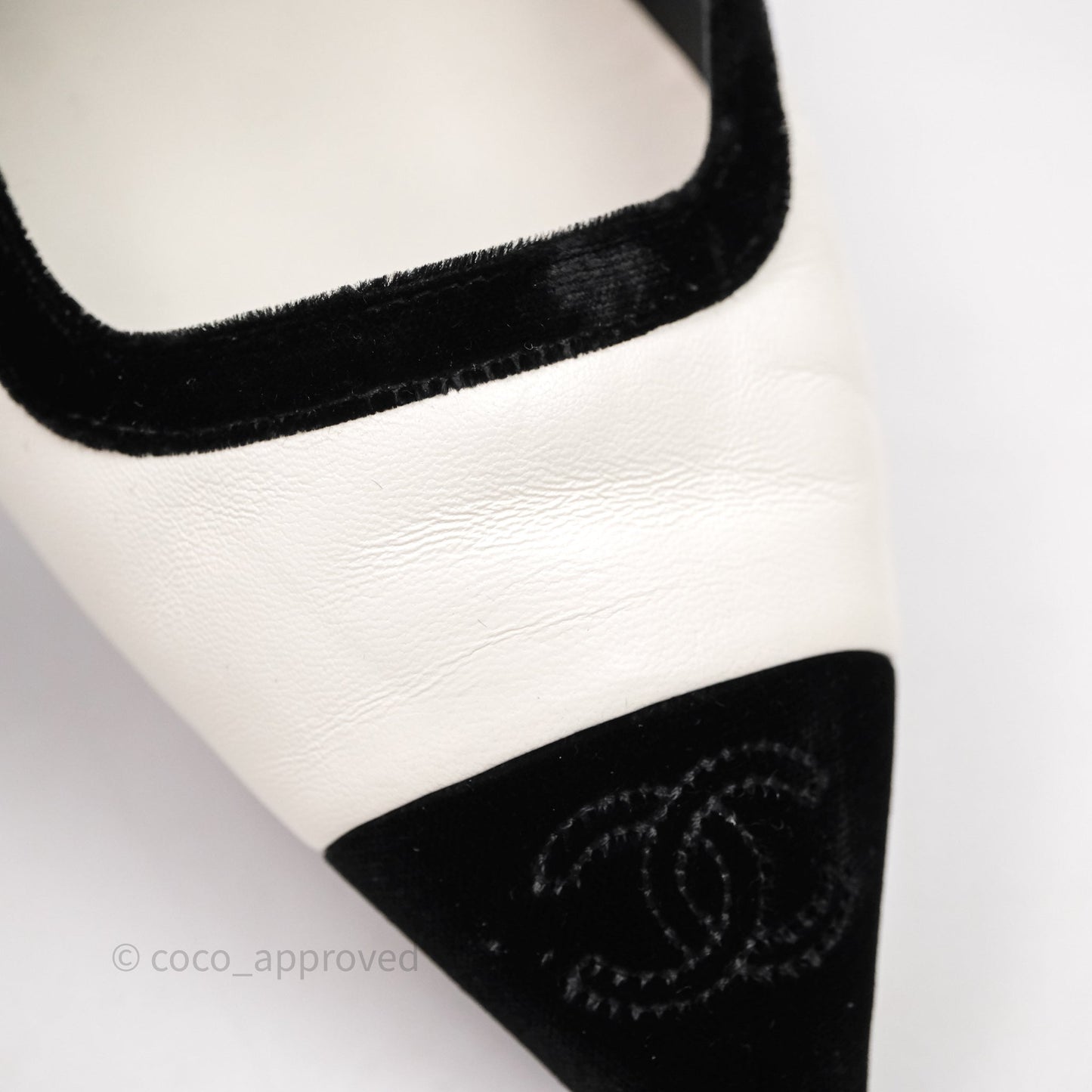 Chanel Mary Janes Flats White/Black Size 39.5