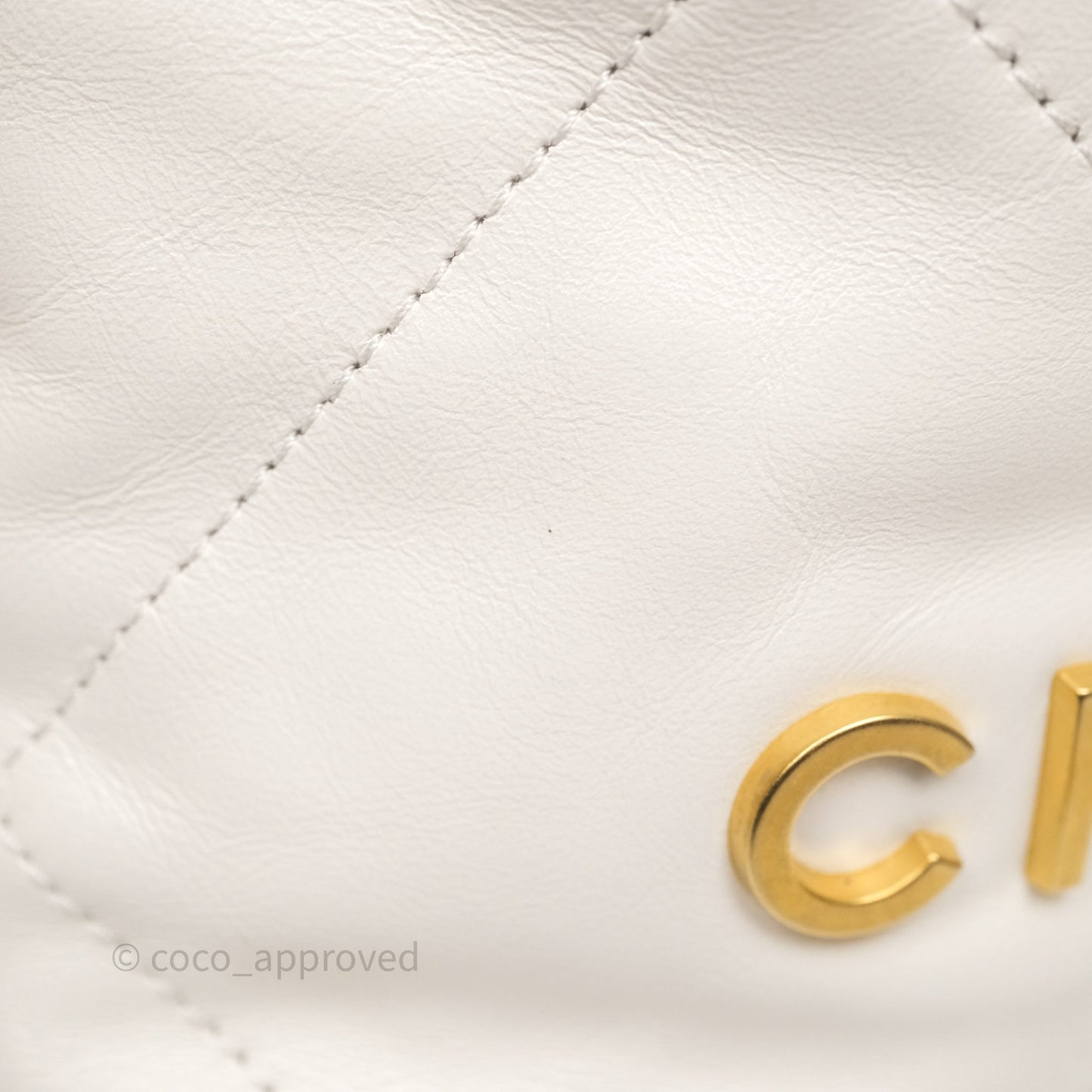 Chanel 22 Mini Bag White Calfskin Aged Gold Hardware
