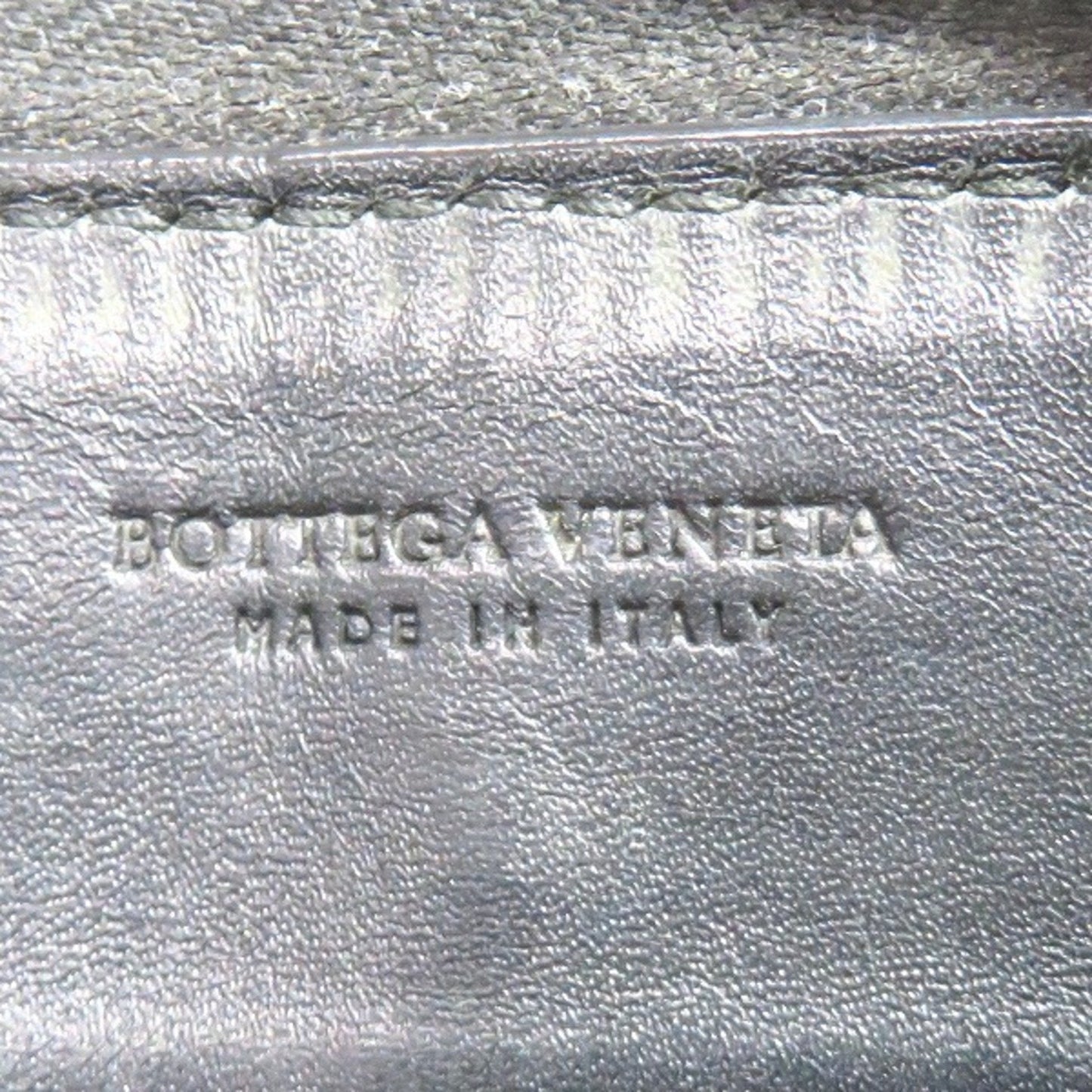 Luxury Bottega Veneta Intrecciato Leather Long Wallet (Bi-Fold) ()