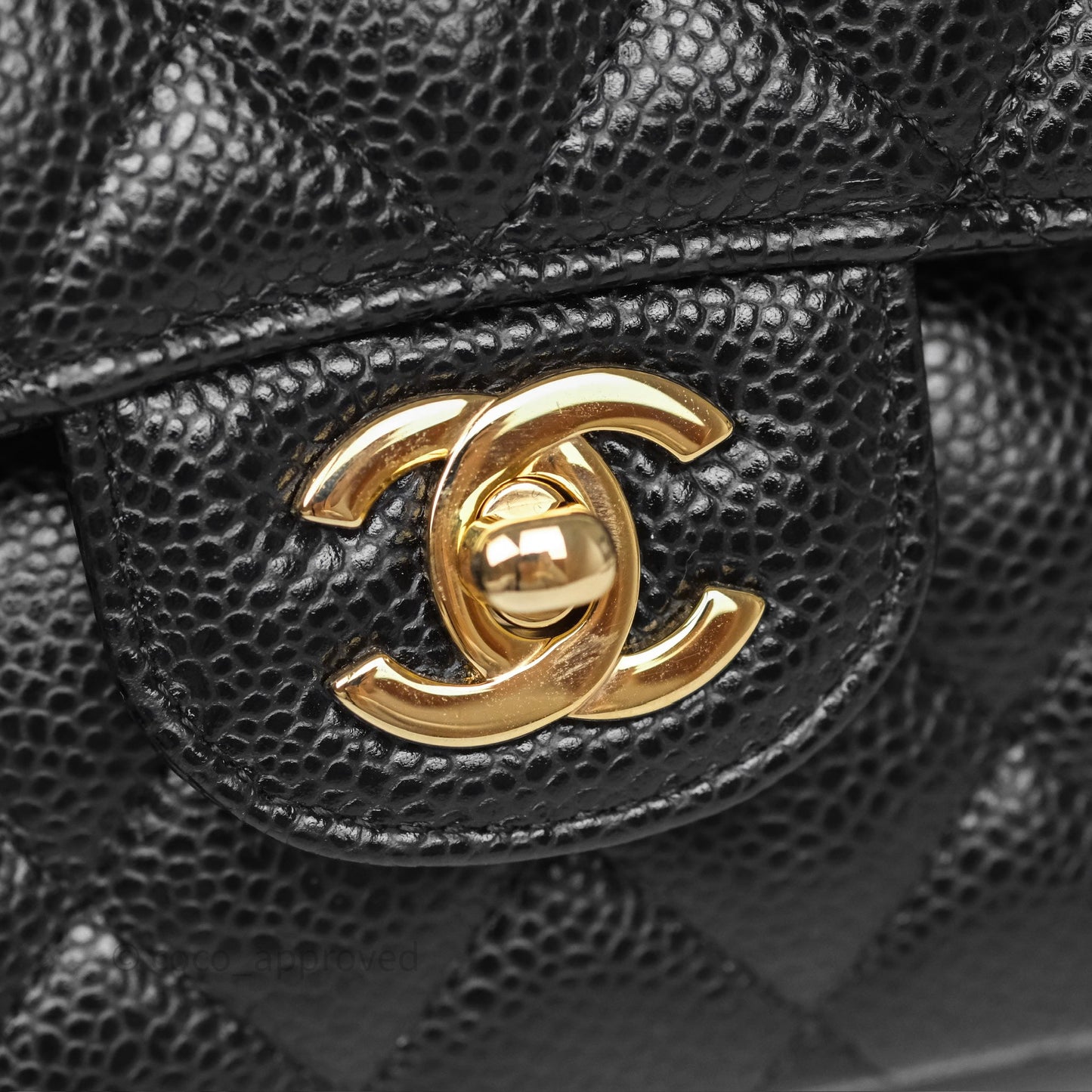 Chanel M/L Medium Classic Flap Quilted Black Caviar Gold Hardware