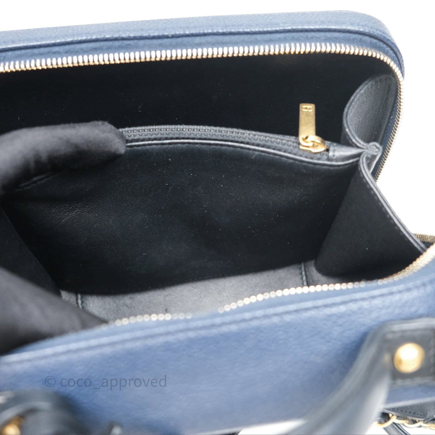 Chanel Quilted Medium CC Filigree Vanity Case Dark Navy Caviar Gold Hardware