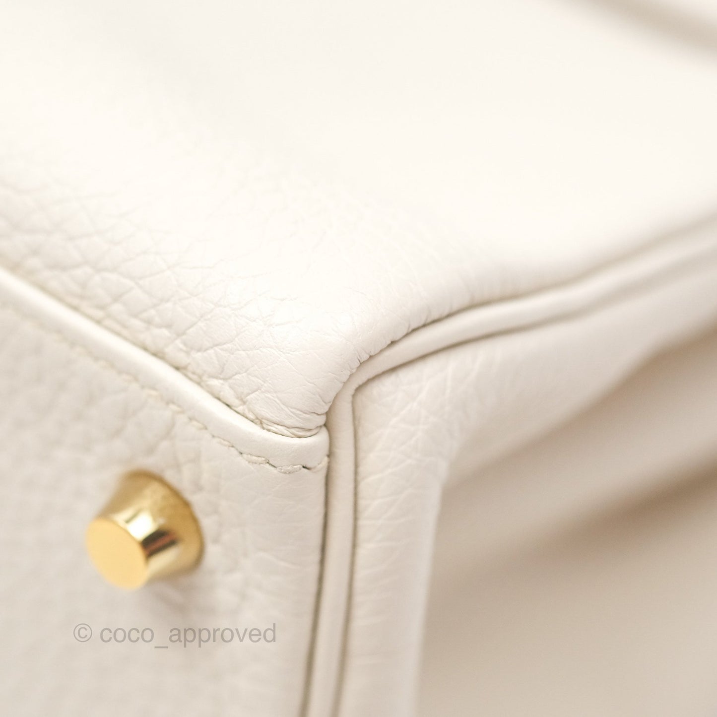 Hermès Kelly 28 Retourn Craie 10 Togo Gold Hardware