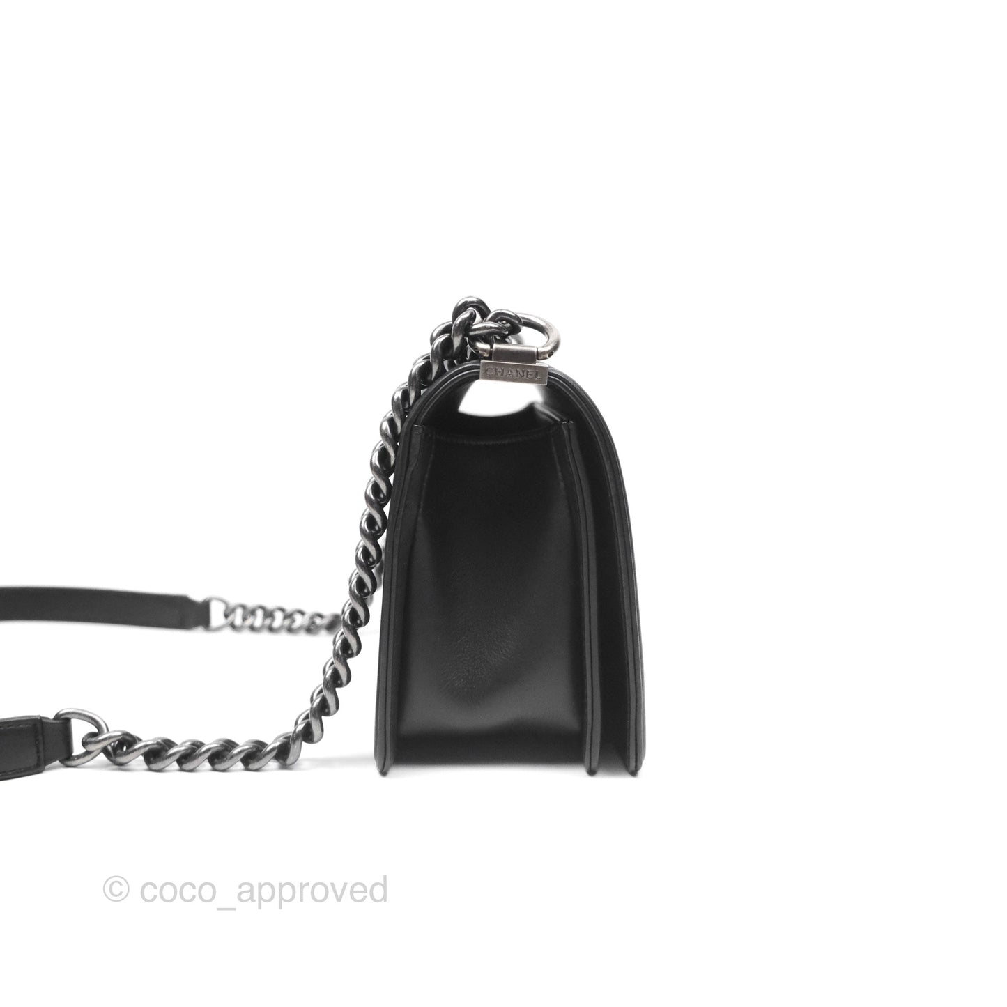 Chanel Medium Boy Quilted Black Calfskin Ruthenium Hardware