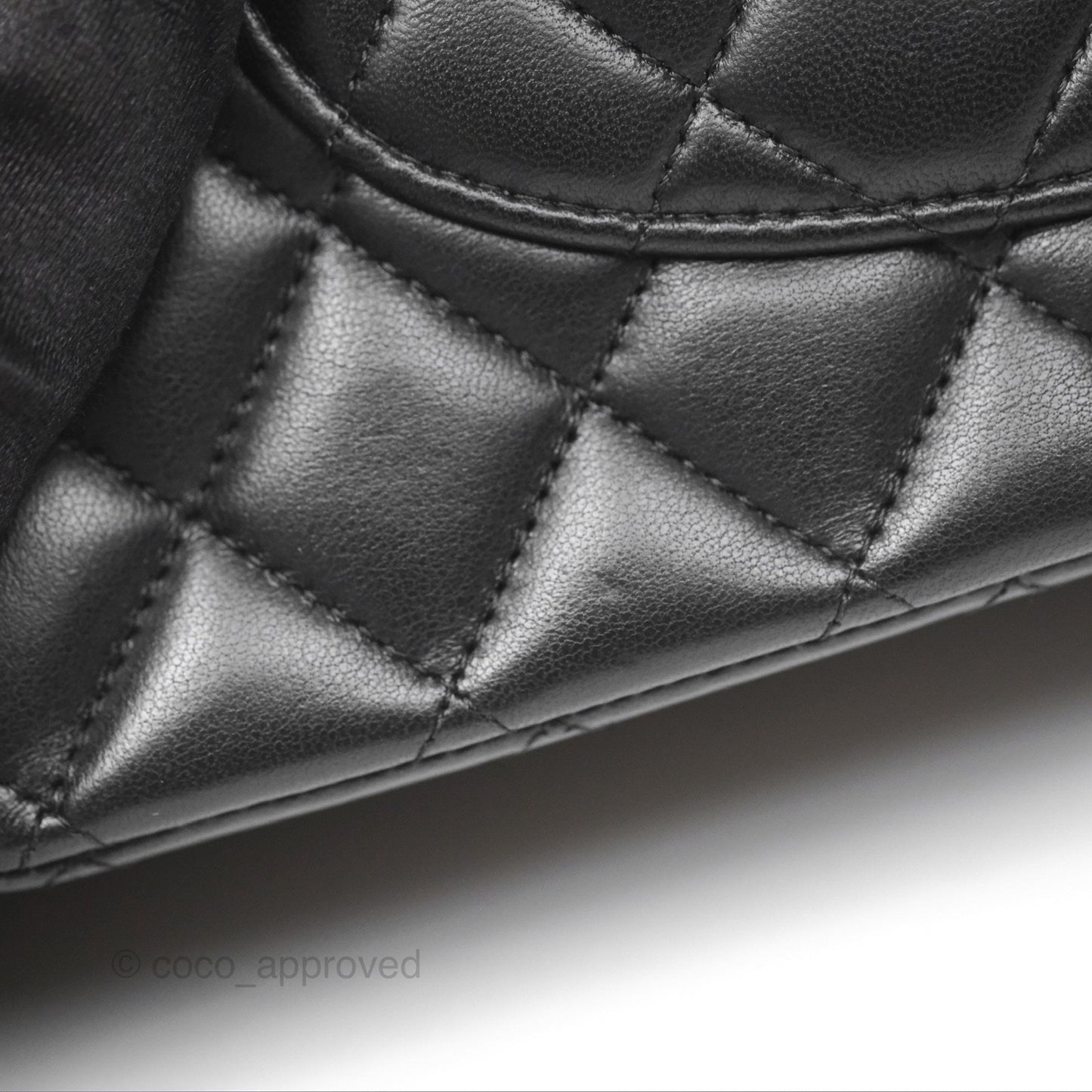 Chanel Classic M/L Medium Flap Quilted Black Lambskin Gold Hardware