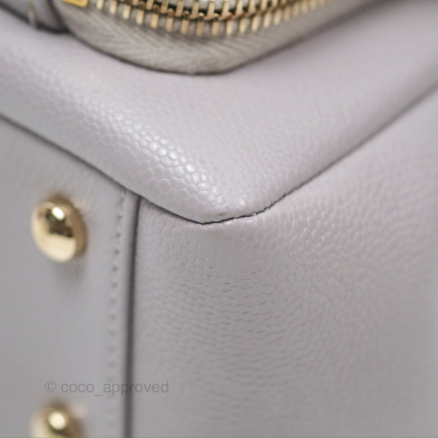 Chanel Quilted Medium Business Affinity Flap Grey Caviar Light Gold Hardware