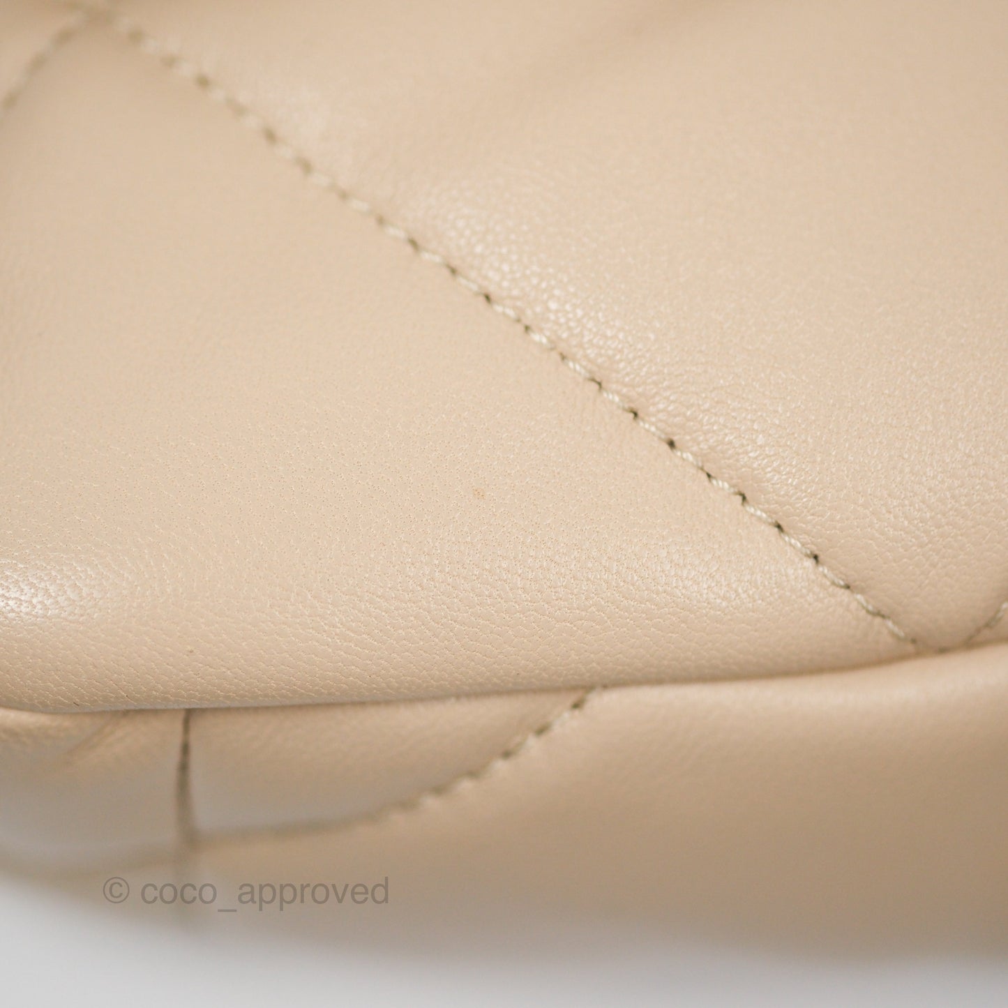 Chanel 19 Small Beige Lambskin Mixed Hardware
