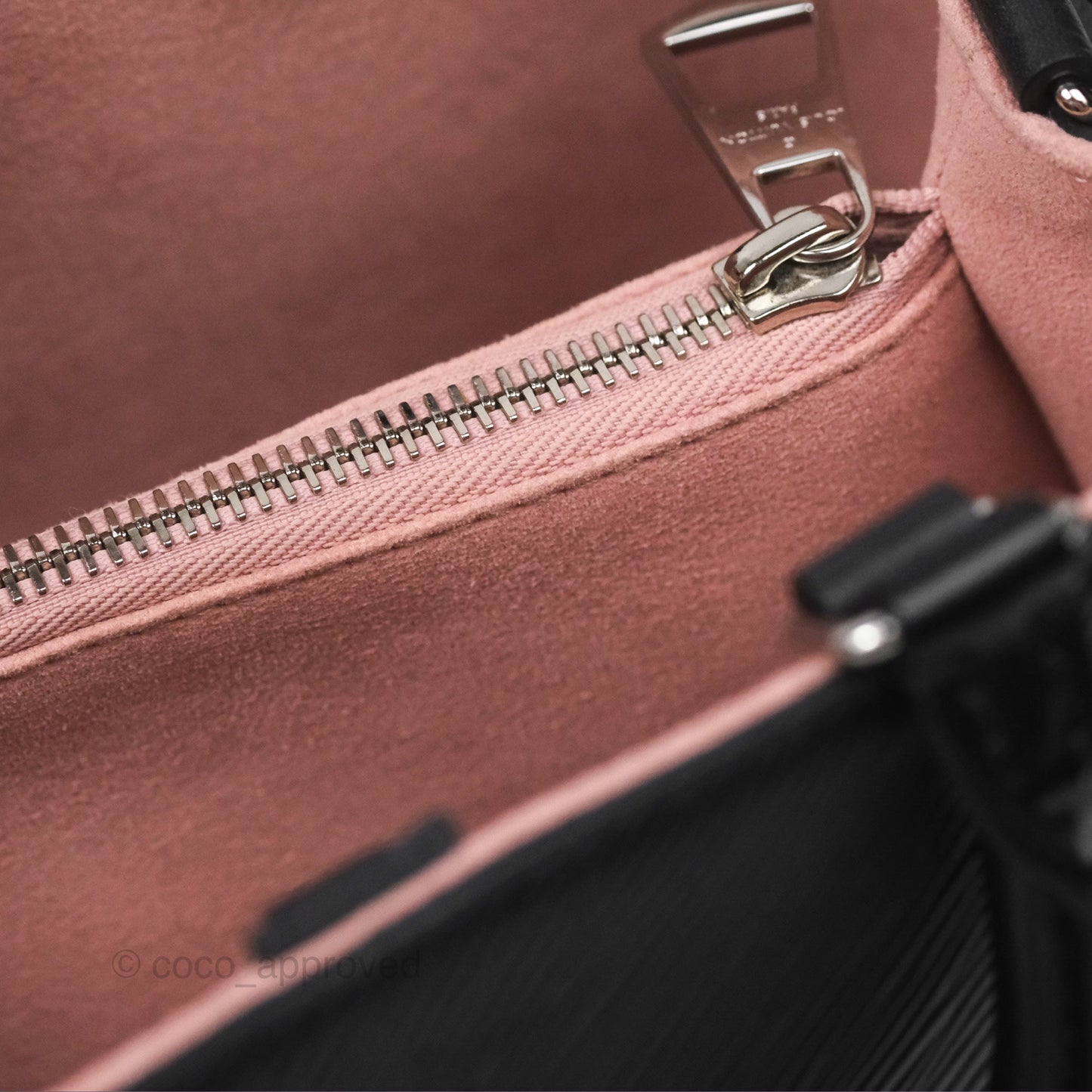 Louis Vuitton Marelle Tote BB Black