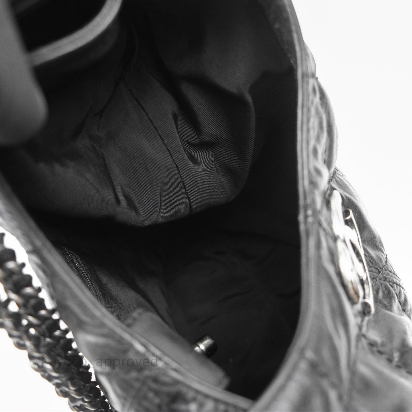 Chanel Quilted Coco Supple Hobo Black Aged Calfskin Ruthenium Hardware