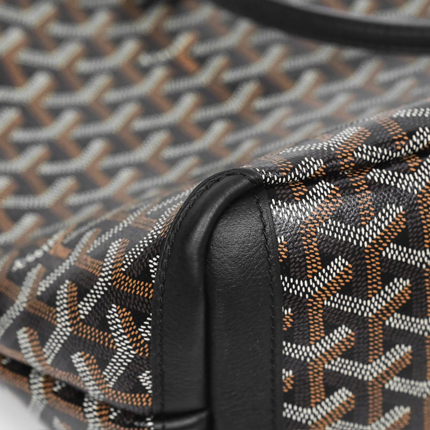 Goyard Artois Tote PM⁣⁣⁣⁣⁣⁣⁣⁣⁣⁣⁣⁣⁣⁣⁣⁣⁣⁣⁣⁣ Goyardine Canvas Black