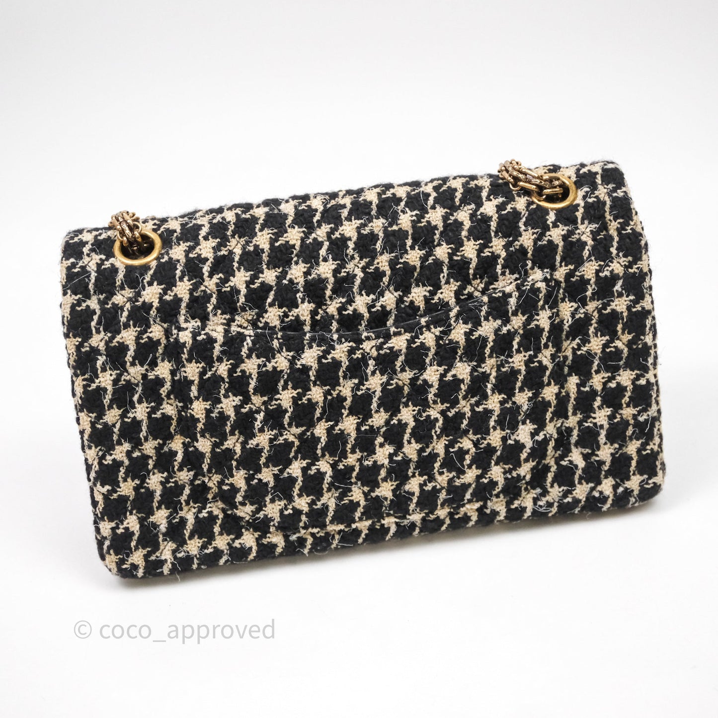 Chanel Reissue 225 Black Beige Houndstooth Tweed Antique Gold Hardware