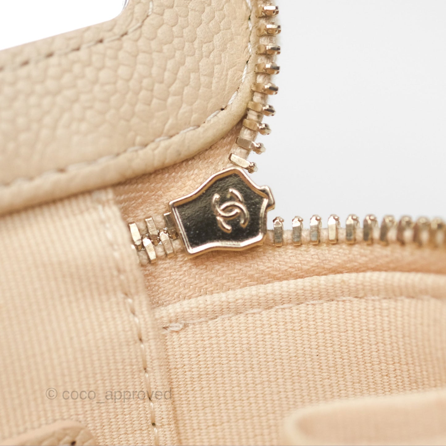 Chanel Mini Vanity With CC Chain Light Beige Caviar Gold Hardware