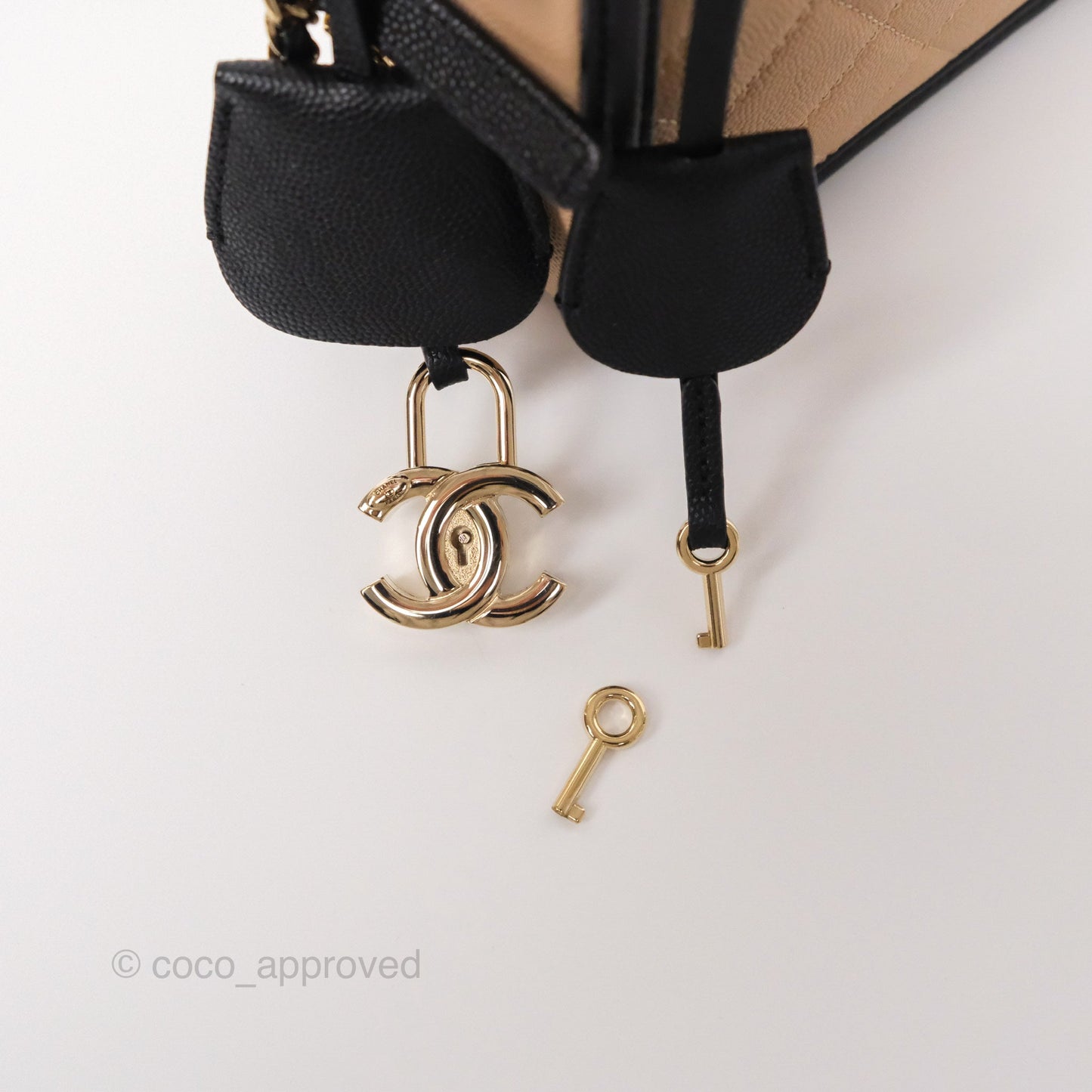 Chanel Quilted Small CC Filigree Vanity Case Black Beige Caviar Gold Hardware
