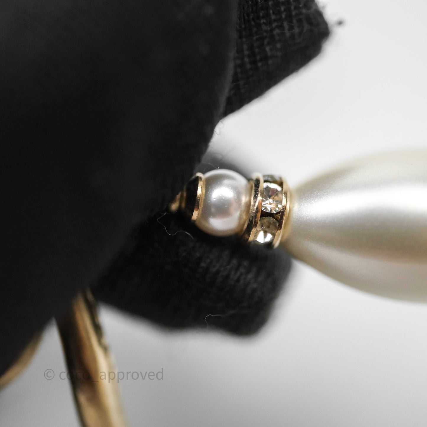 Chanel CC Pearl Drop Bow Earrings Gold Tone 22S