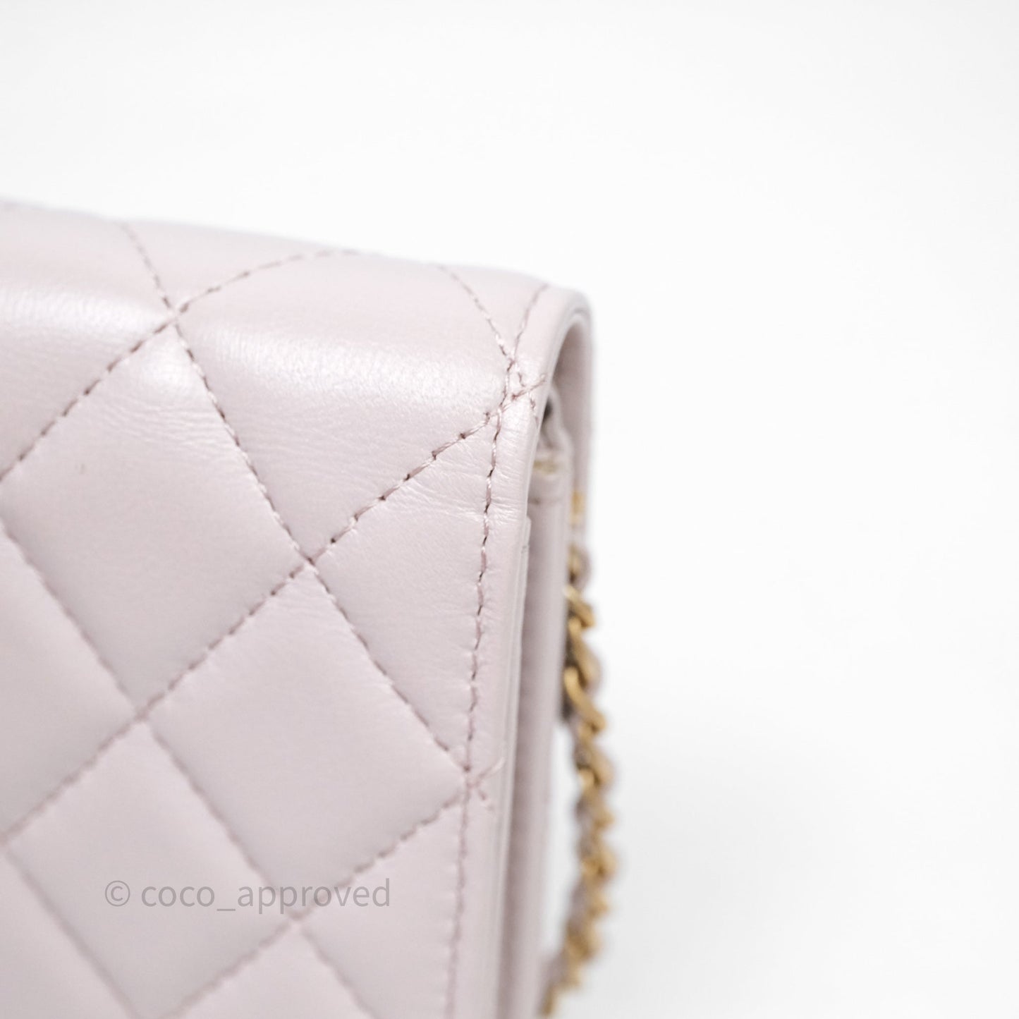 Chanel Pearl Crush Mini Clutch Belt Bag Lilac Lambskin Aged Gold Hardware