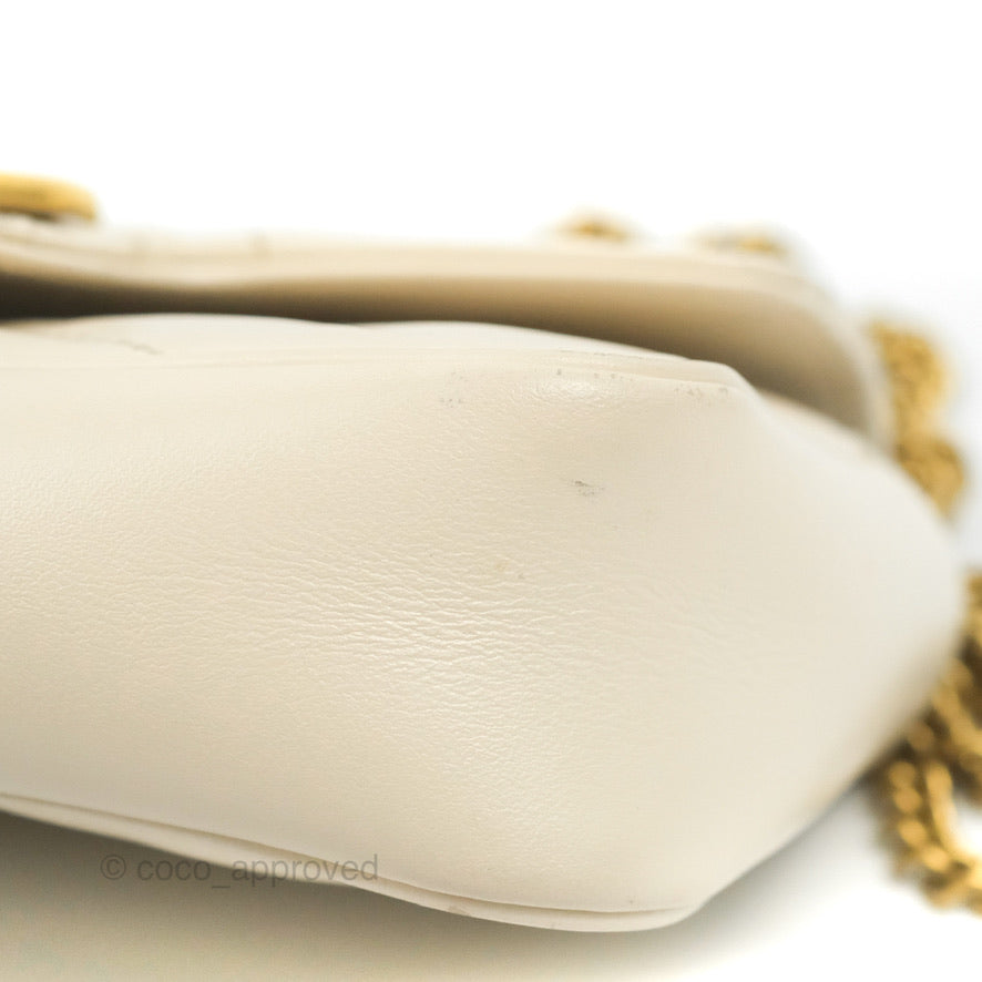 Gucci GG Marmont Matelassé Leather Super Mini Bag Ivory